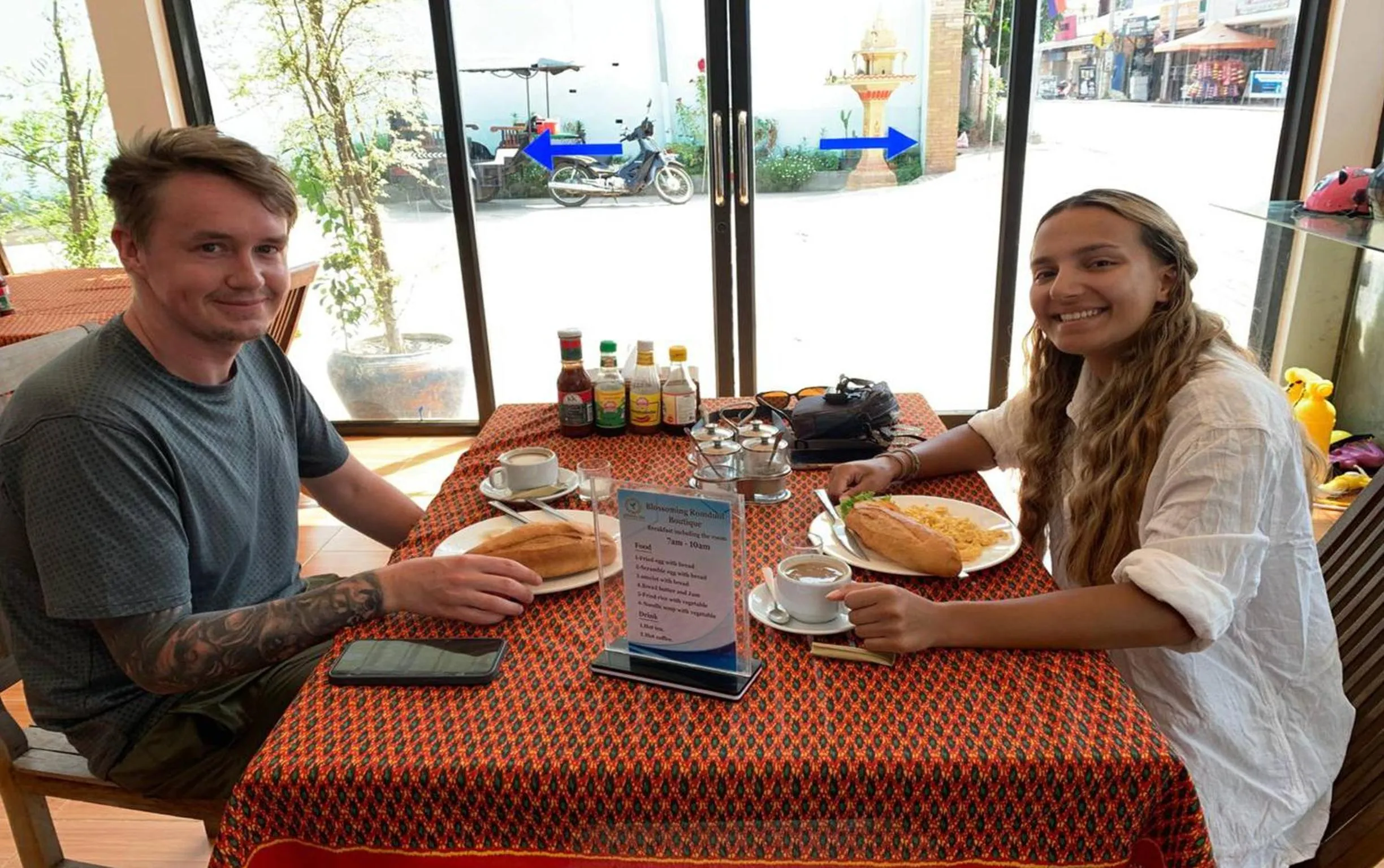 Restaurant/places to eat in Blossoming Romduol Boutique