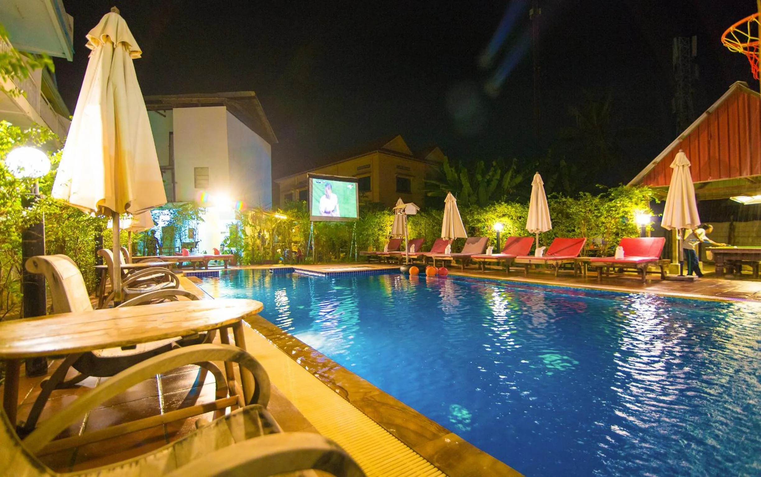 Swimming pool in Blossoming Romduol Boutique