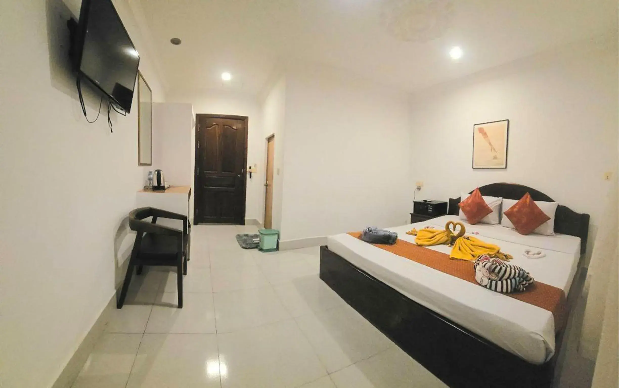 Bed in Blossoming Romduol Boutique Bed in Blossoming Romduol Boutique