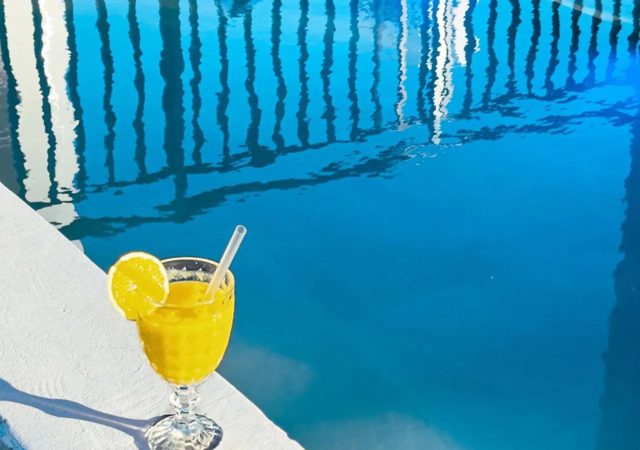 Swimming pool in Nord One