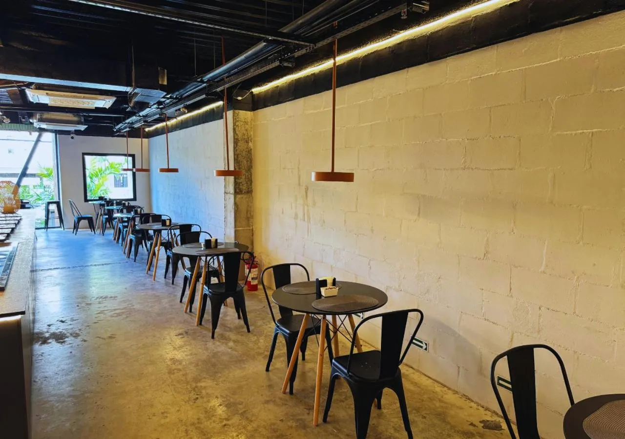 Restaurant/places to eat in Nord One