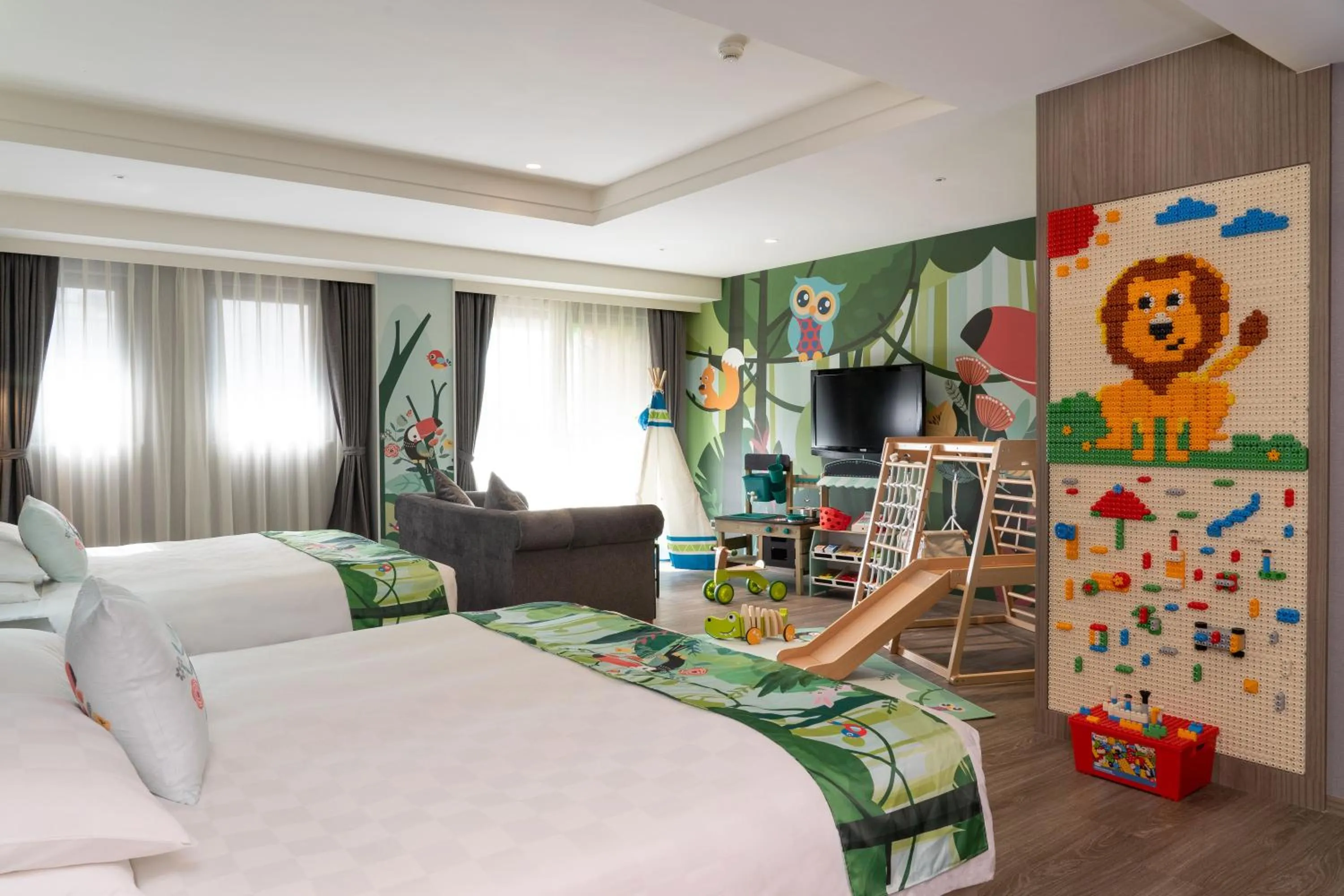 children, Bed in E-DA Skylark Hotel