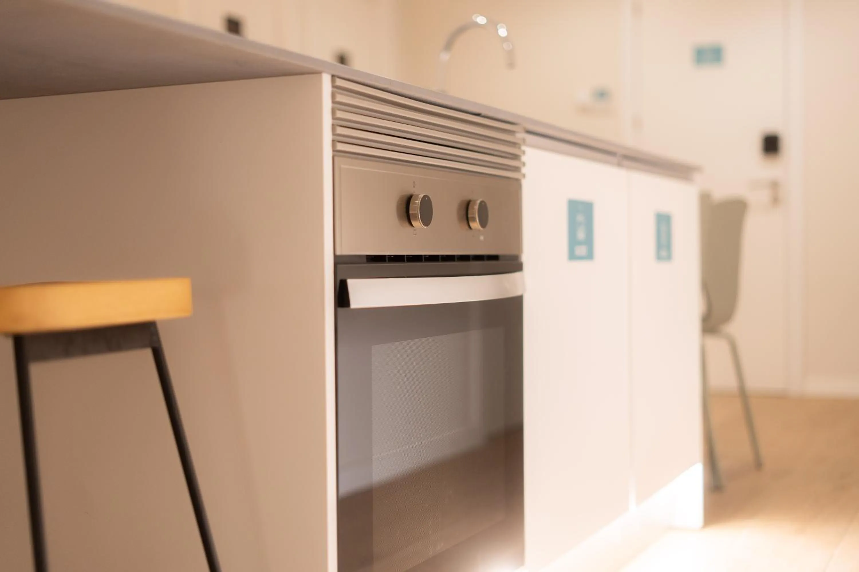 Communal kitchen in I'M Room Suites Nuevos Ministerios - Bernabeu 'Digital Access'