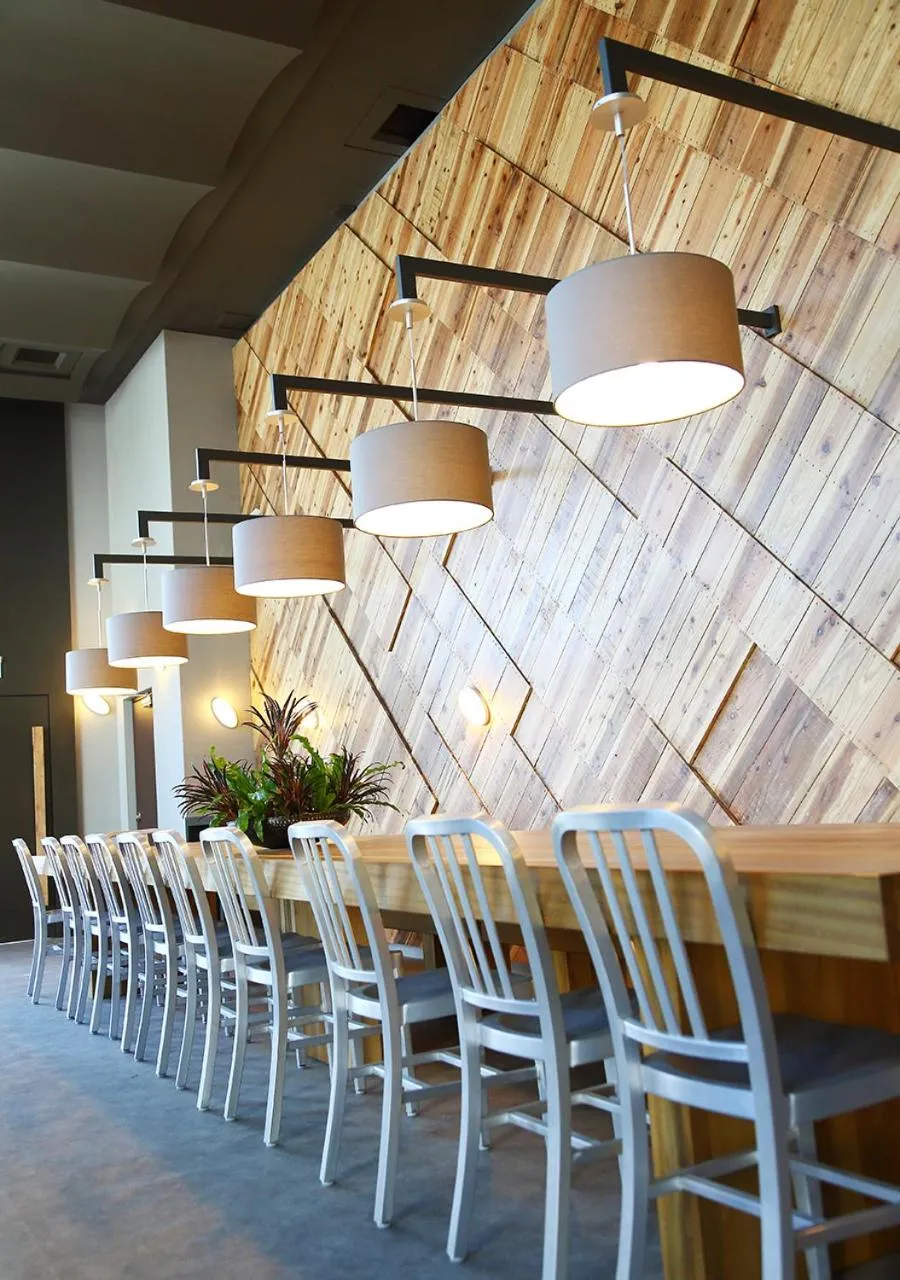 Lounge or bar in j-HOTEL