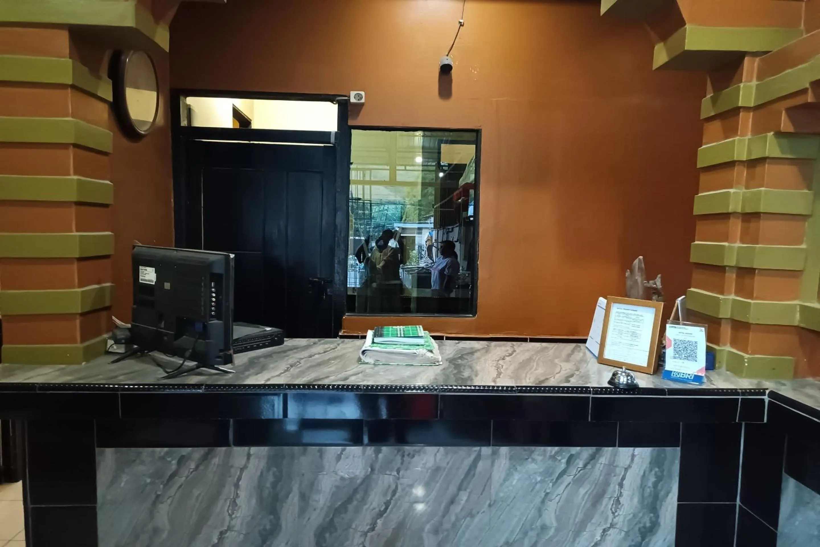 Lobby or reception in OYO 93485 Hotel Kenzie Sentani