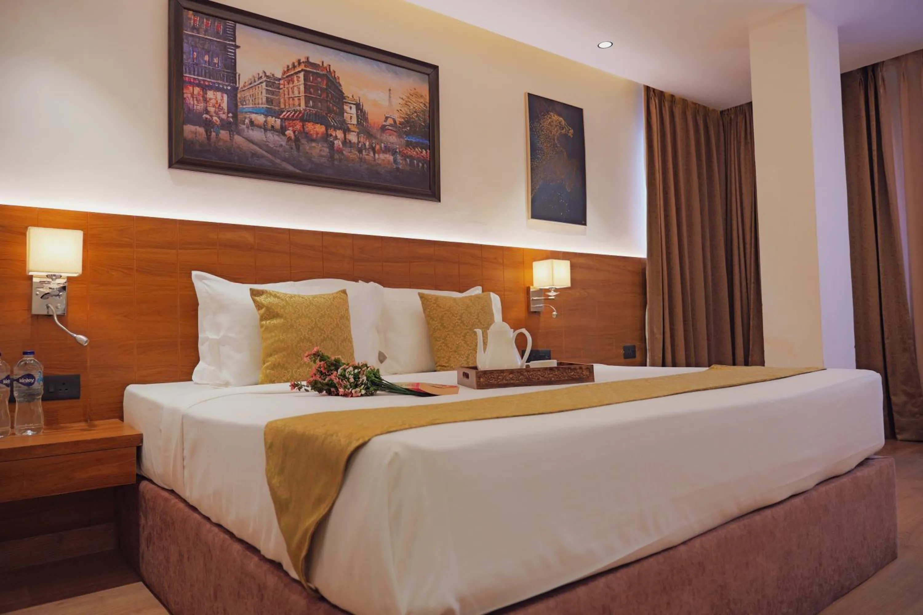 Bed in The Novello By Hotel Evergreen- Mussoorie