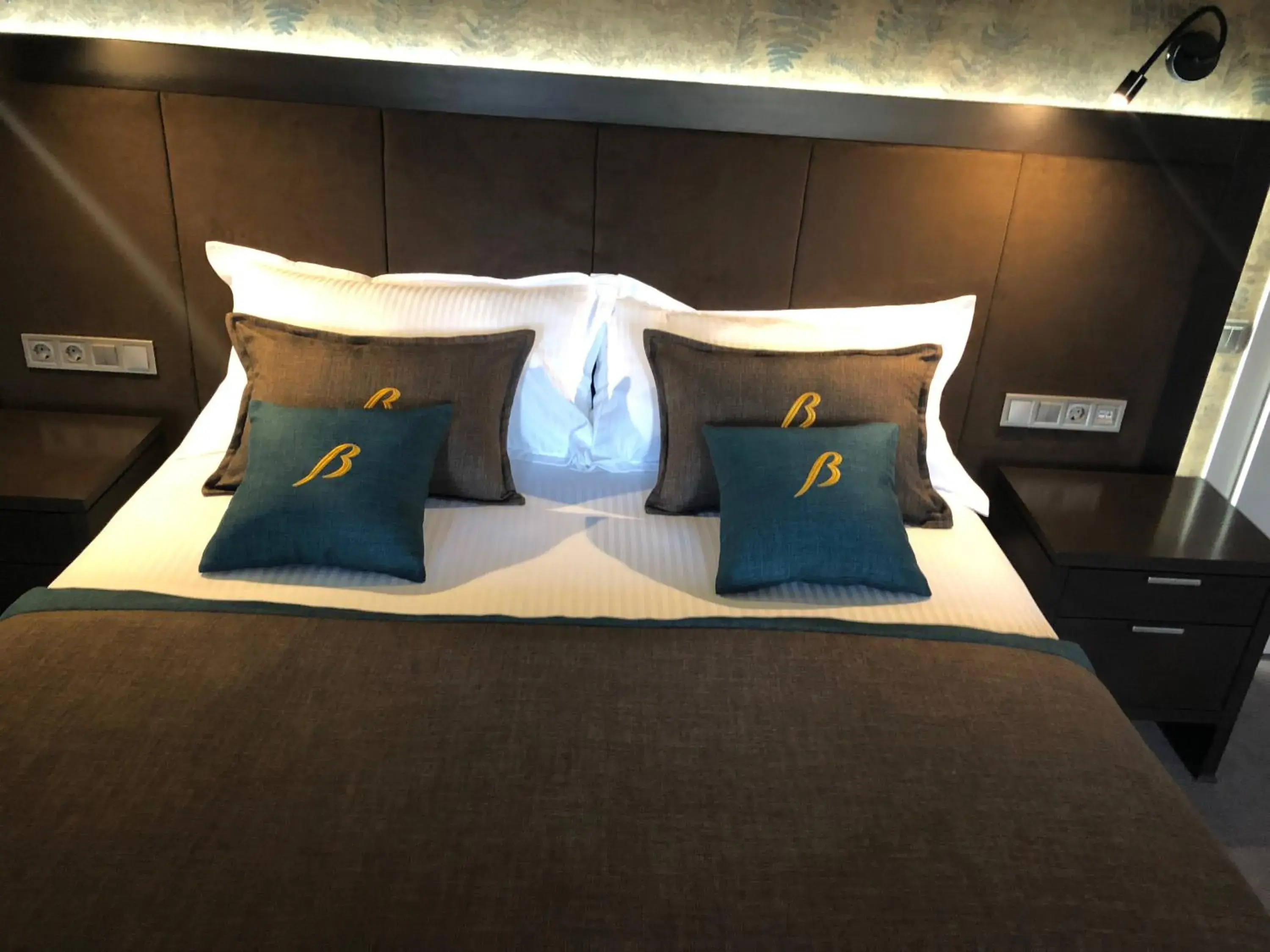Executive Suite - single occupancy in Bon Hotel Executive Suite - single occupancy in Bon Hotel