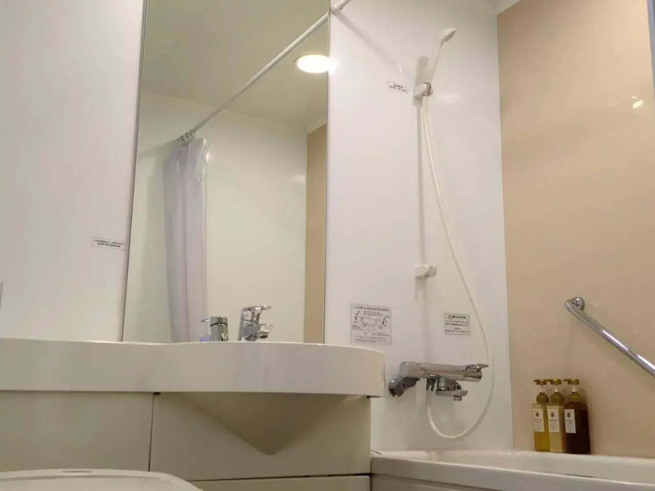 Ladies Single Room (Female Only) - single occupancy - Non-Smoking in Hotel Alpha-One Himeji Minamiguchi Ladies Single Room (Female Only) - single occupancy - Non-Smoking in Hotel Alpha-One Himeji Minamiguchi