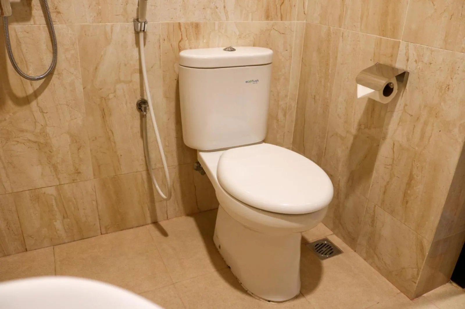 Shower in Grand Ametis Hotel Jakarta