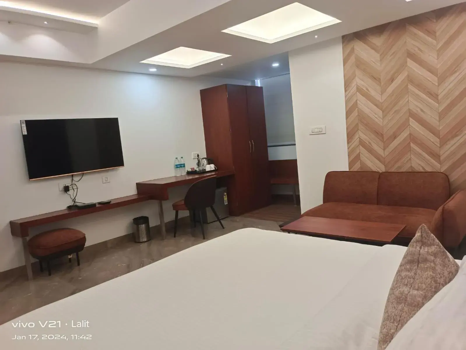 Deluxe Double Room - single occupancy in HOTEL KADAMB TREE Deluxe Double Room - single occupancy in HOTEL KADAMB TREE