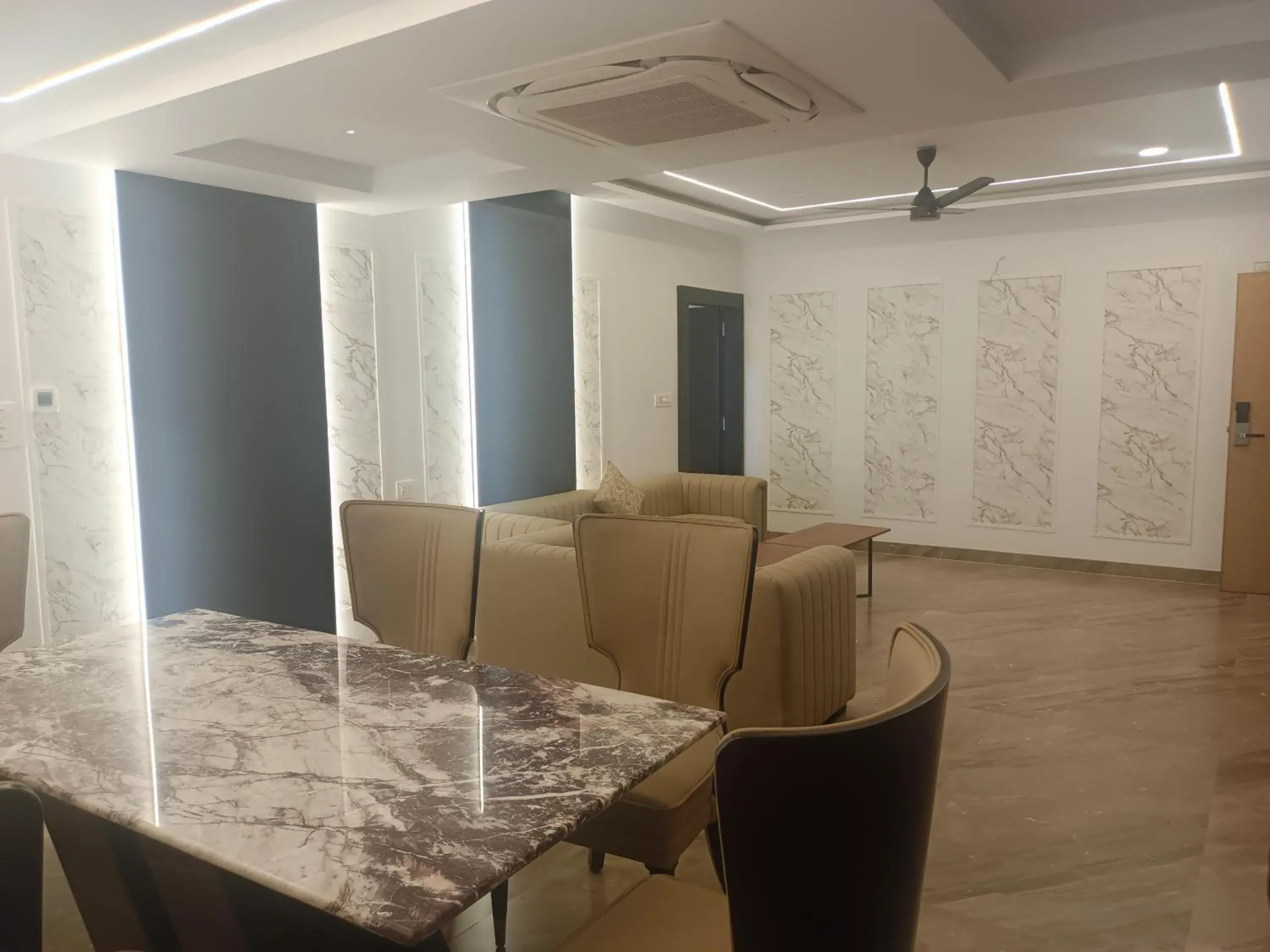 Presidential Suite - single occupancy in HOTEL KADAMB TREE Presidential Suite - single occupancy in HOTEL KADAMB TREE