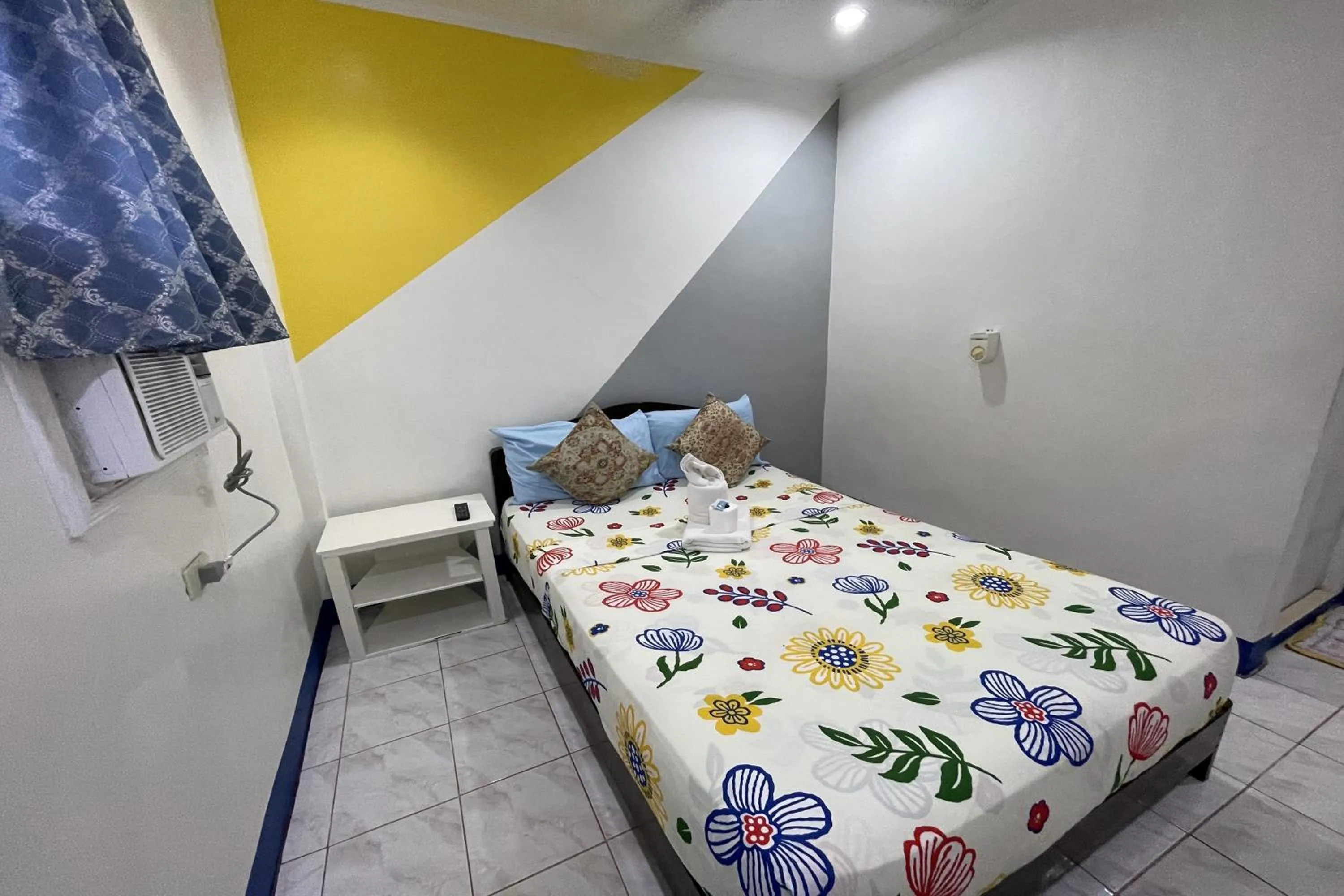 Bedroom, Bed in Casa de Praxides Tourist Inn Palawan