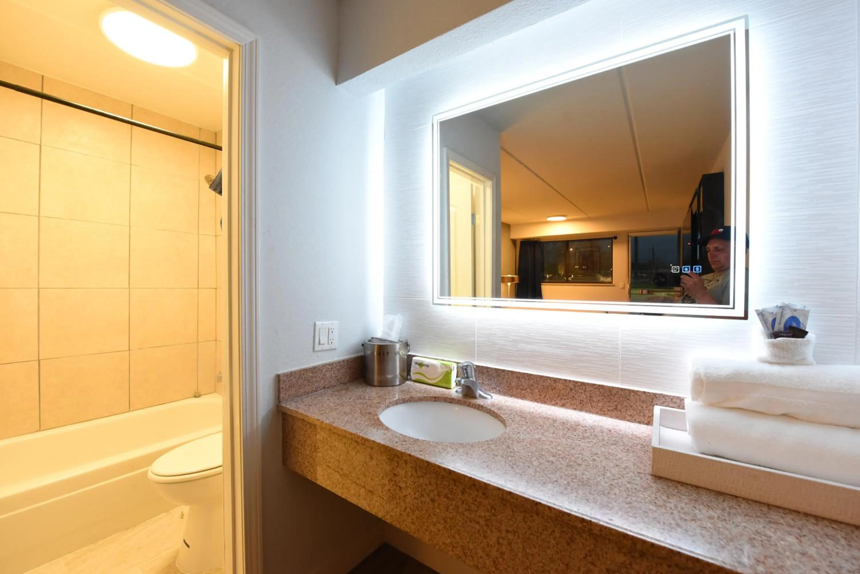 Boardwalk Suites Baton Rouge