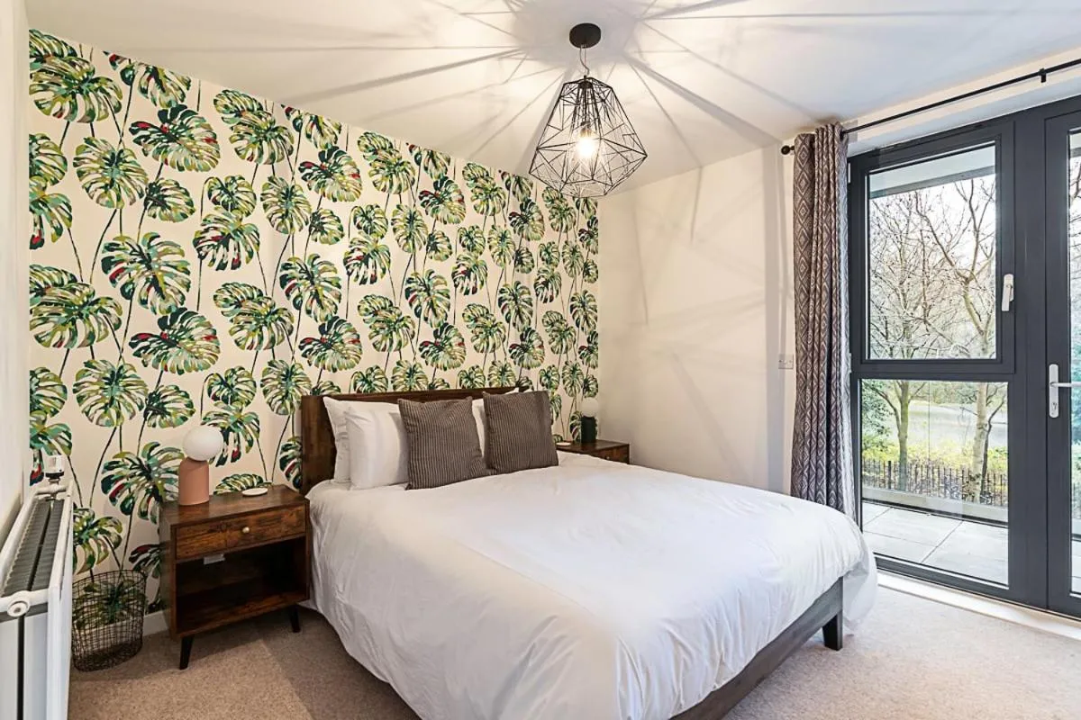 Spacious and Trendy Shoreditch Flat