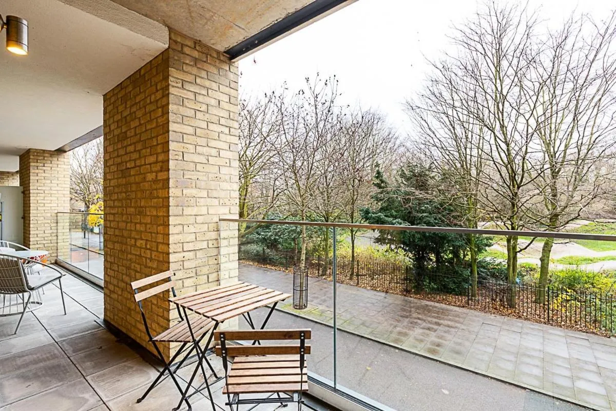 Spacious and Trendy Shoreditch Flat