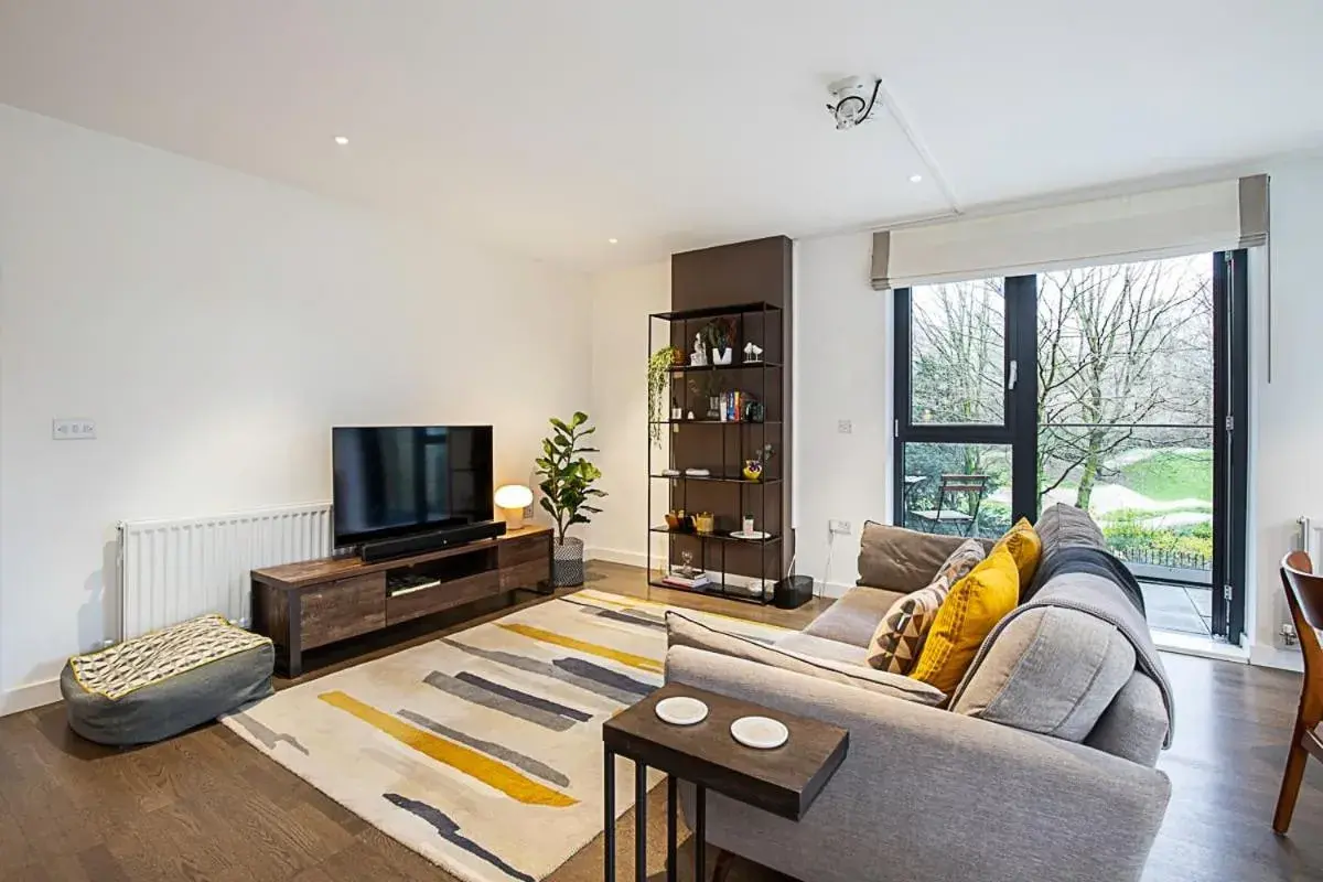 Spacious and Trendy Shoreditch Flat Spacious and Trendy Shoreditch Flat