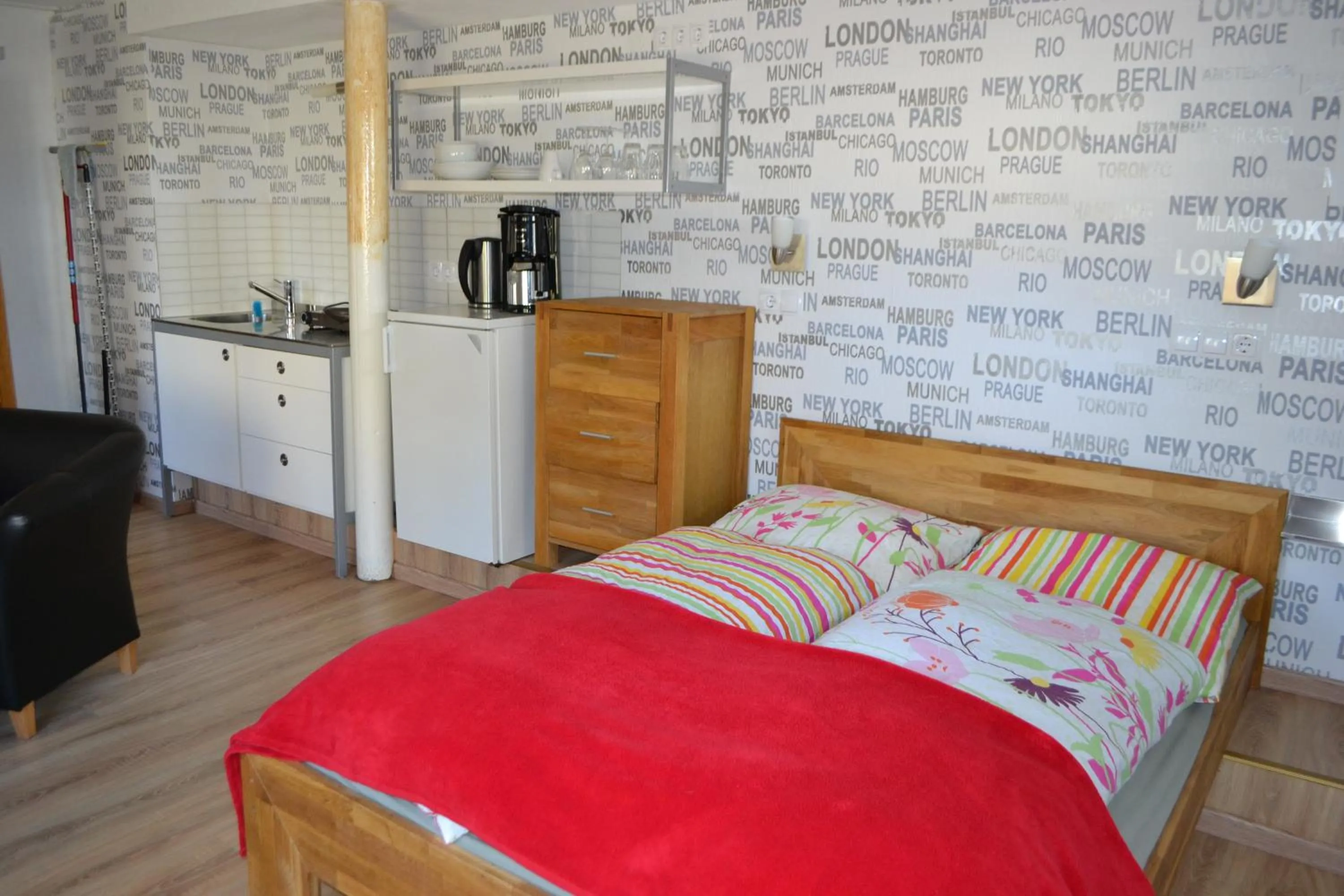 Kitchen or kitchenette, Bed in Nordsee 1