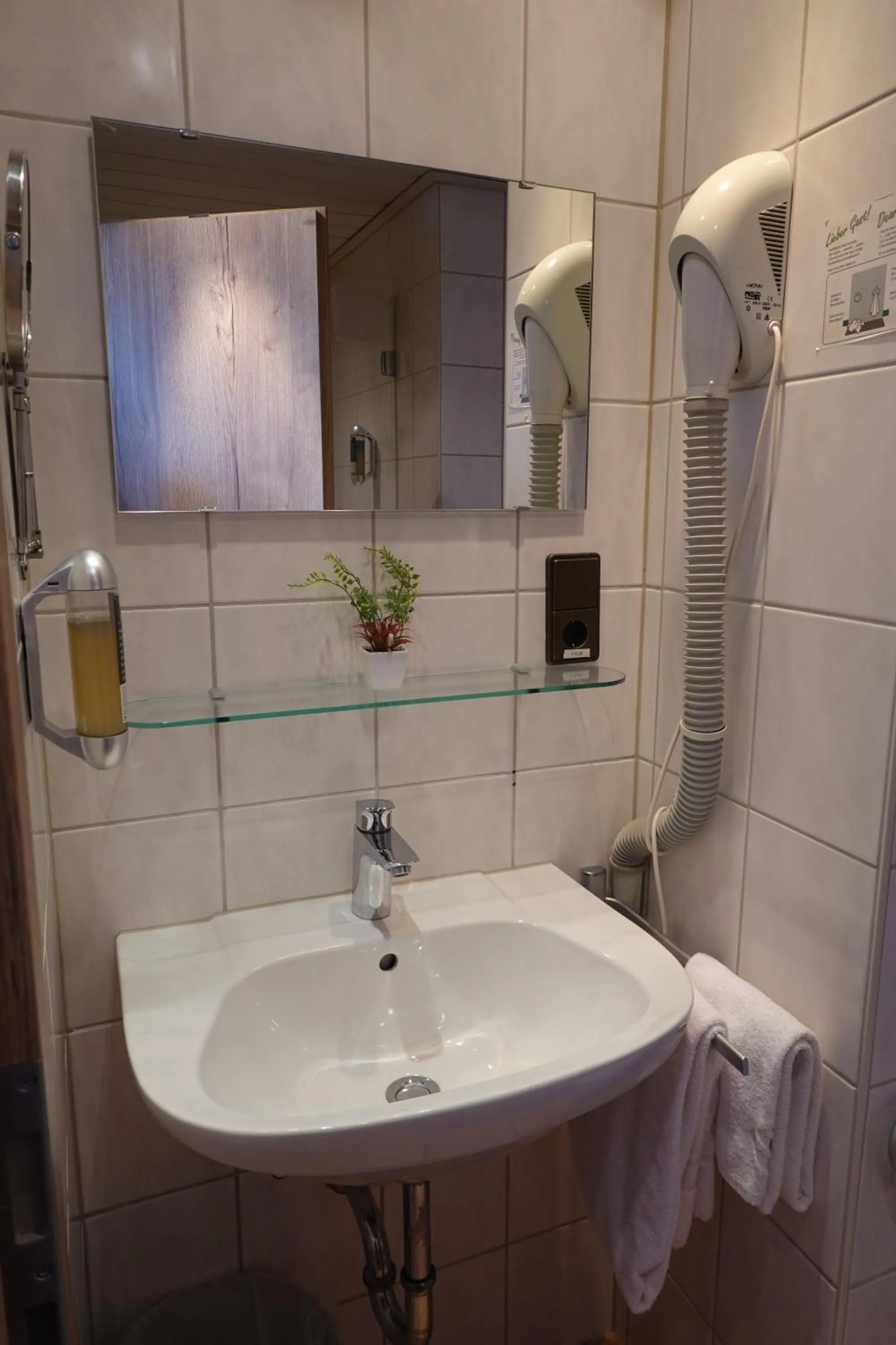 Bathroom in Hotel Birnbaum