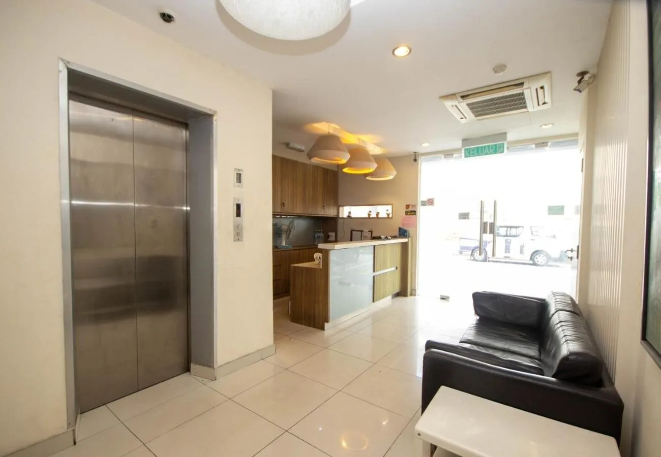 Facade/entrance in JQ Station Eight Inn