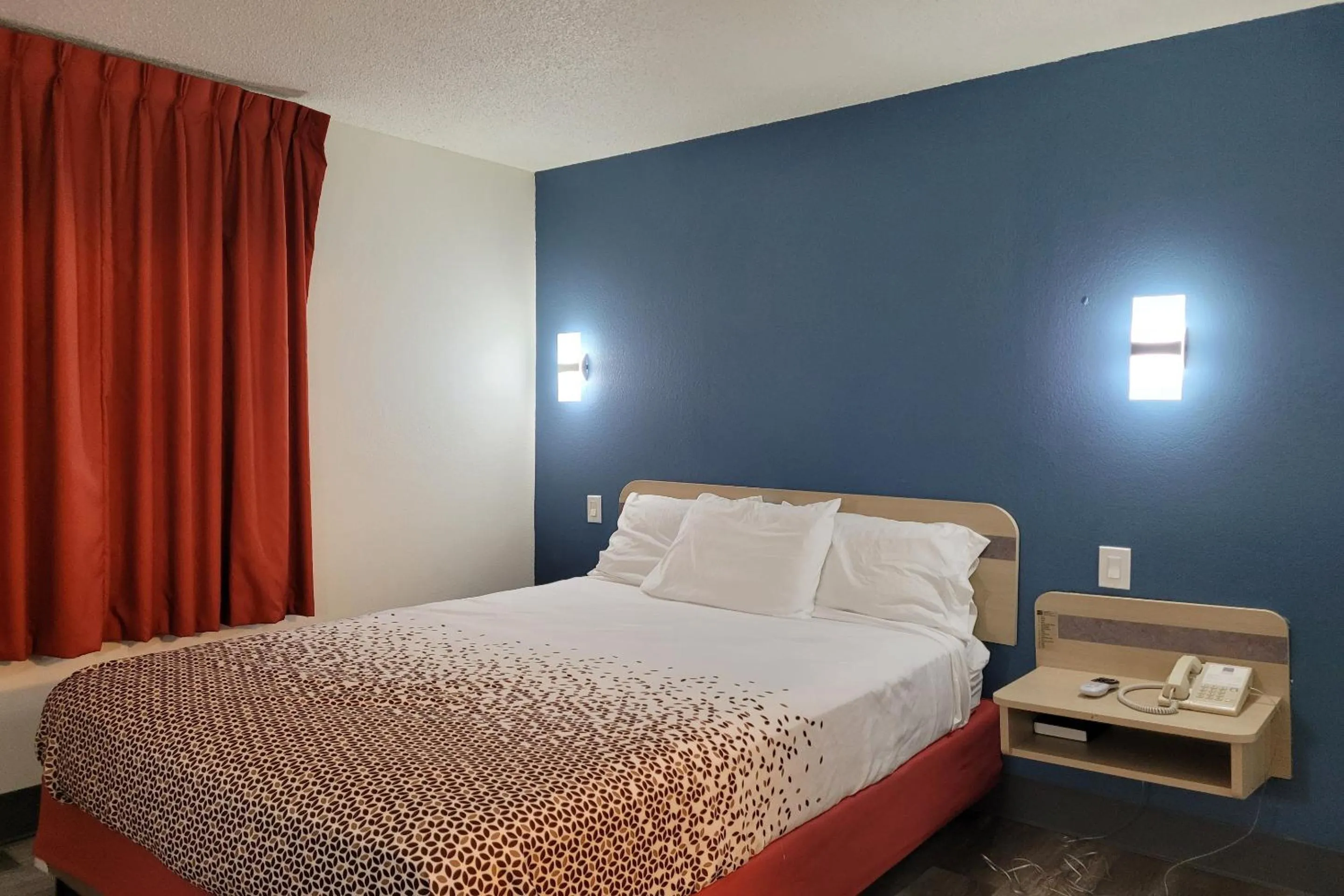 Bedroom, Bed in Modern Stay 39 Lakeview By OYO Minonk