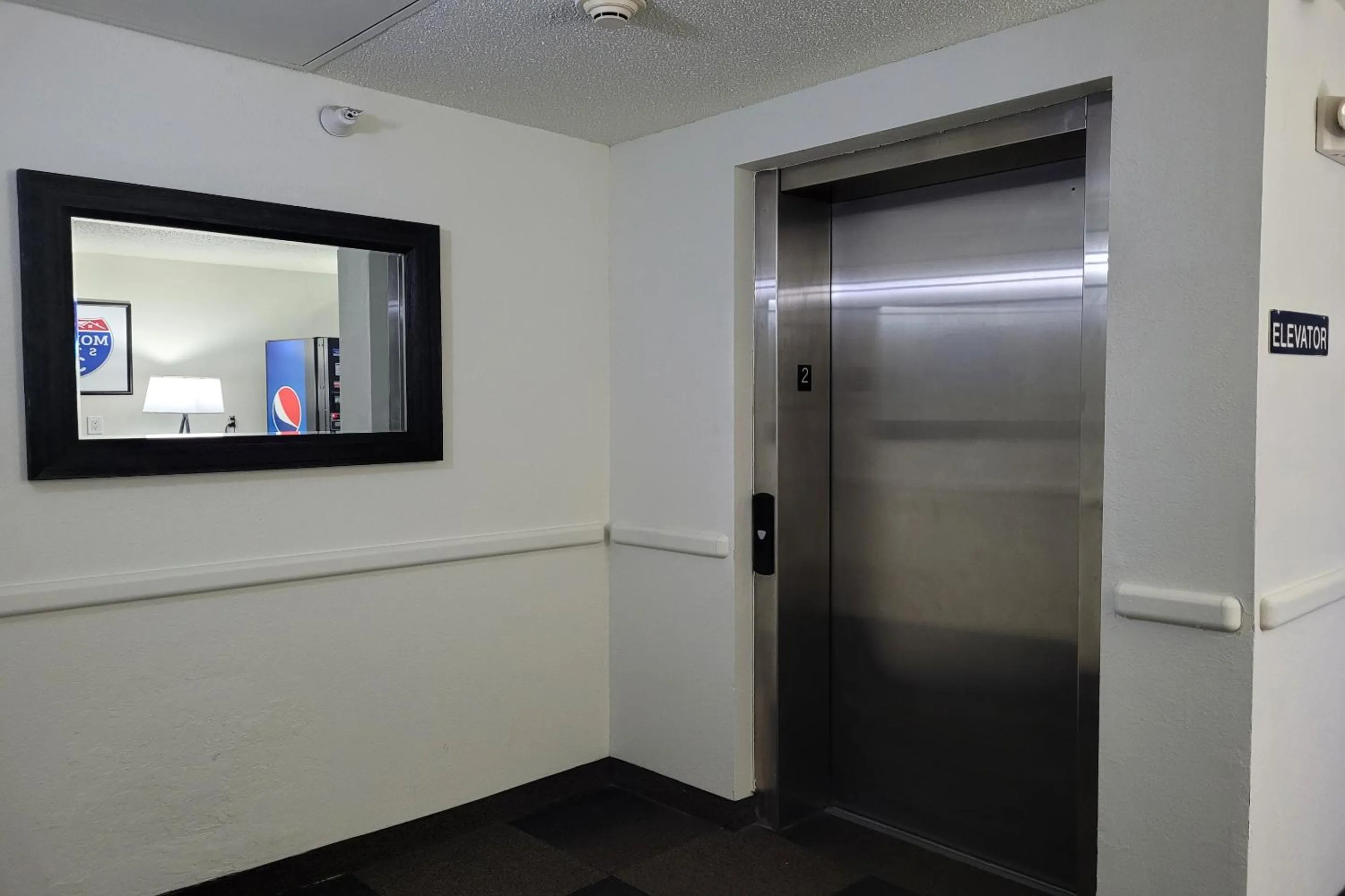 Lobby or reception in Modern Stay 39 Lakeview By OYO Minonk