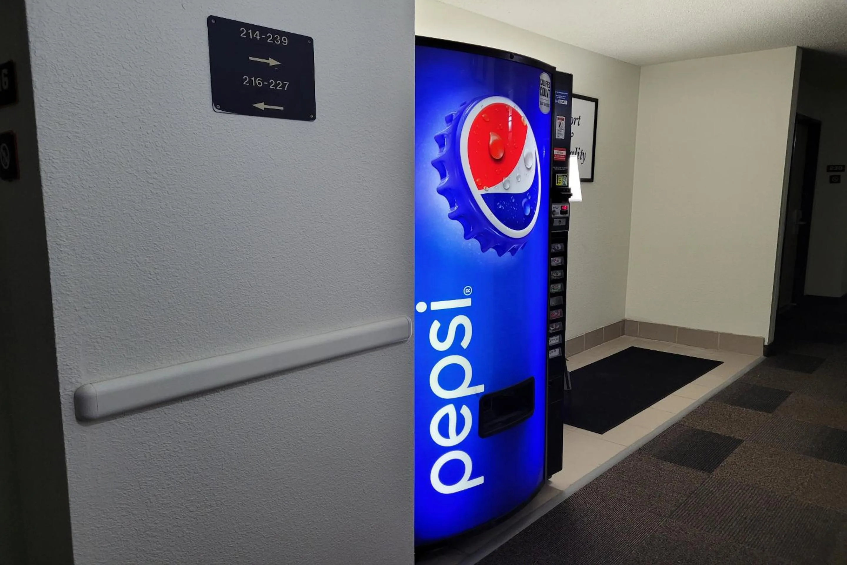 Lobby or reception in Modern Stay 39 Lakeview By OYO Minonk