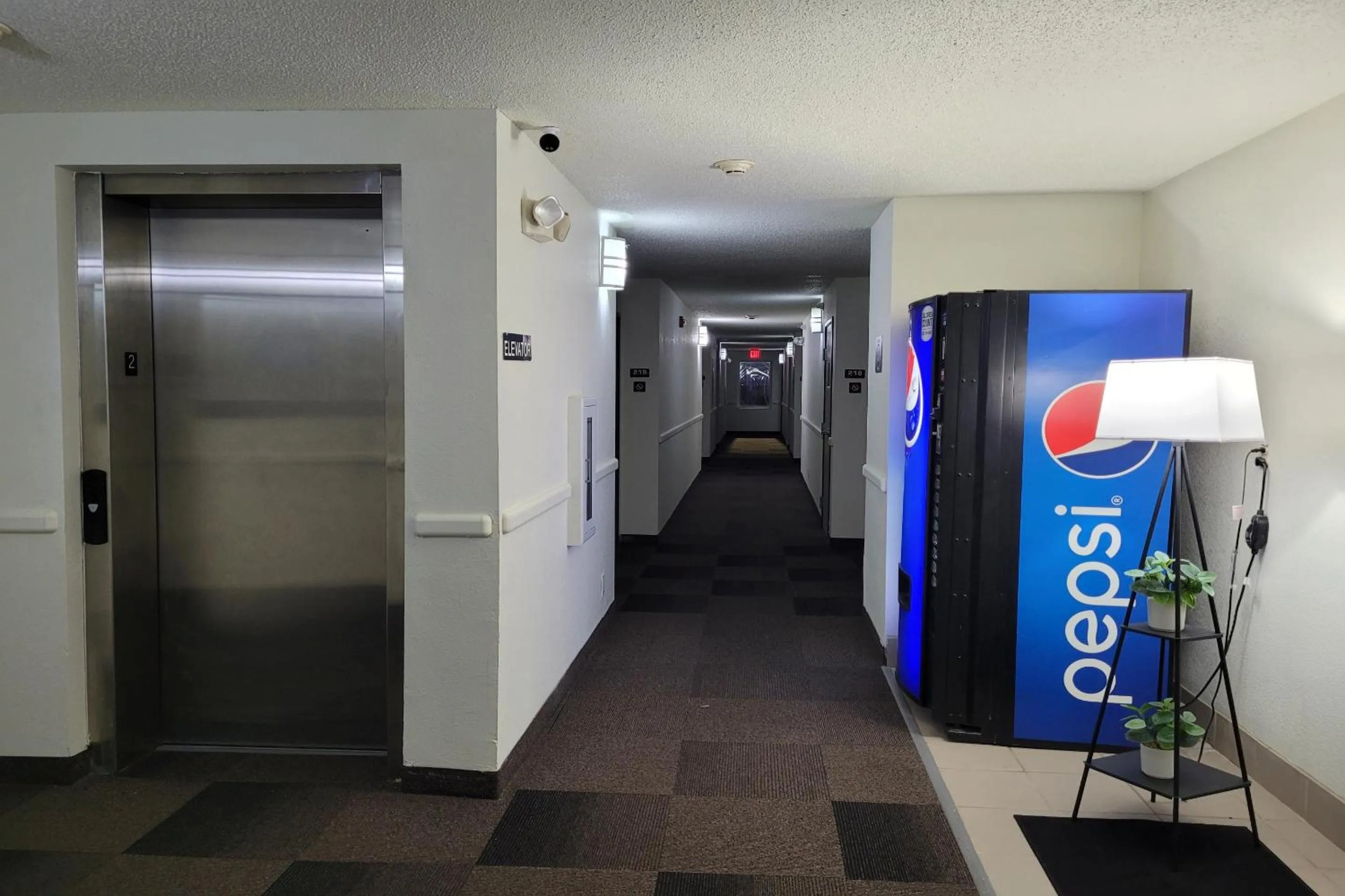 Lobby or reception in Modern Stay 39 Lakeview By OYO Minonk