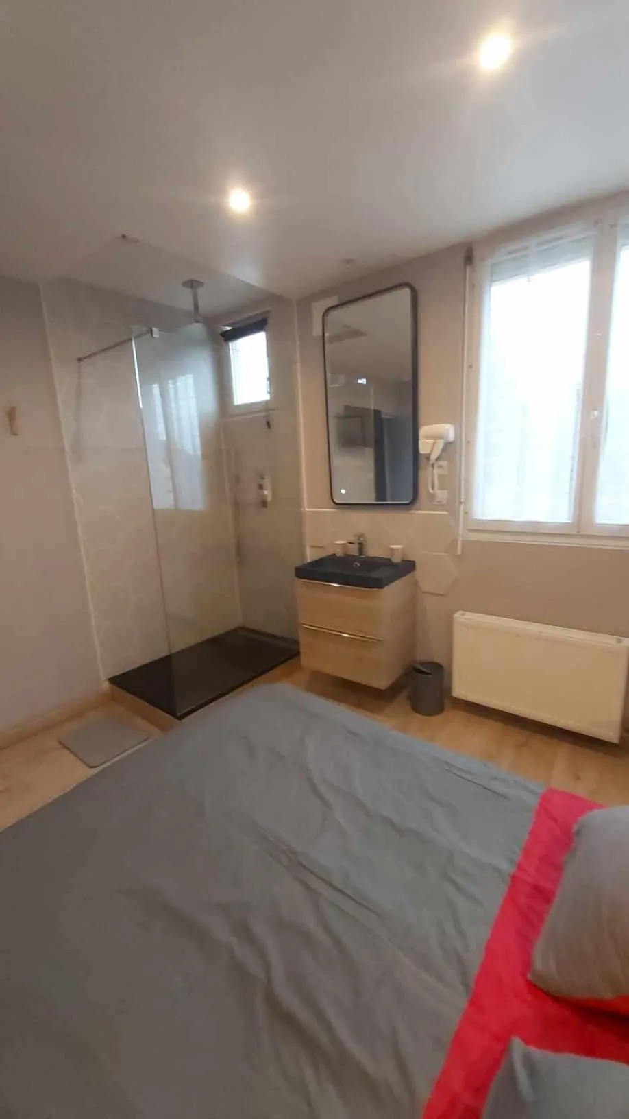 Bed in La Renaissance