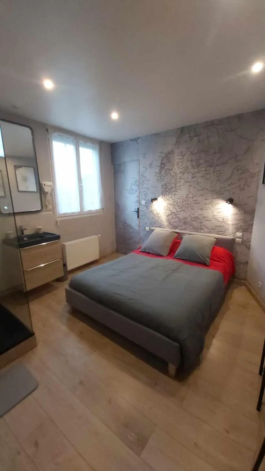 Bed in La Renaissance