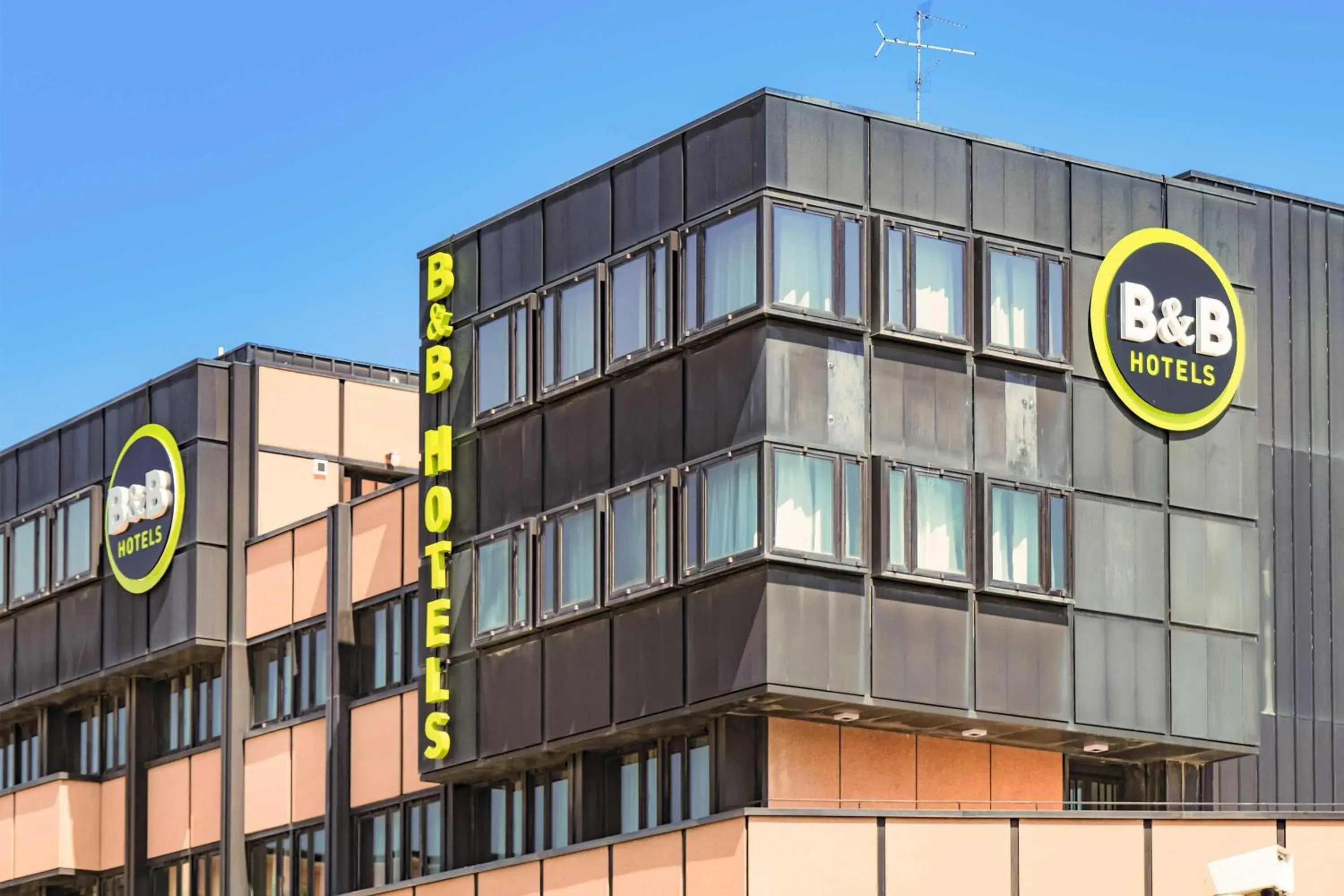 B&B HOTEL Prato City Center B&B HOTEL Prato City Center