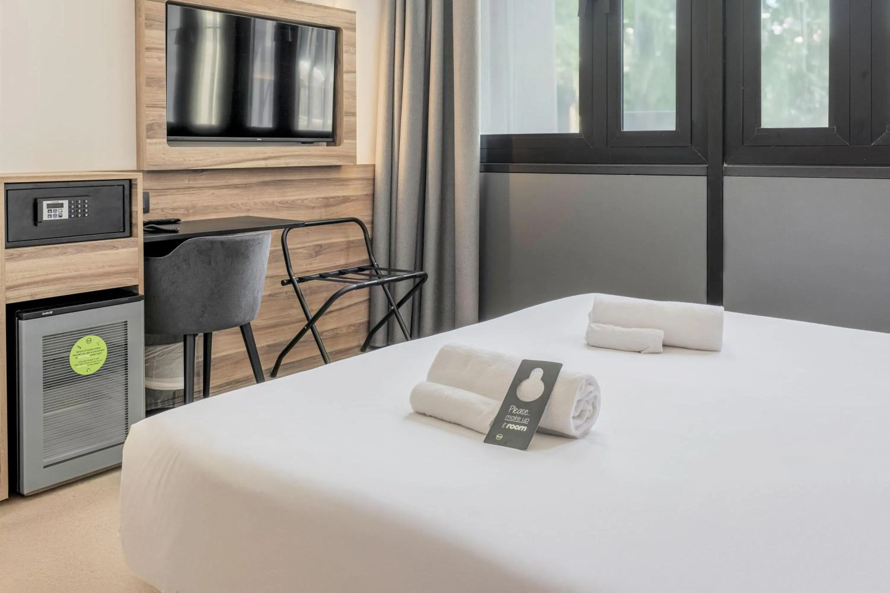 Photo of the whole room, Bed in B&B HOTEL Prato City Center