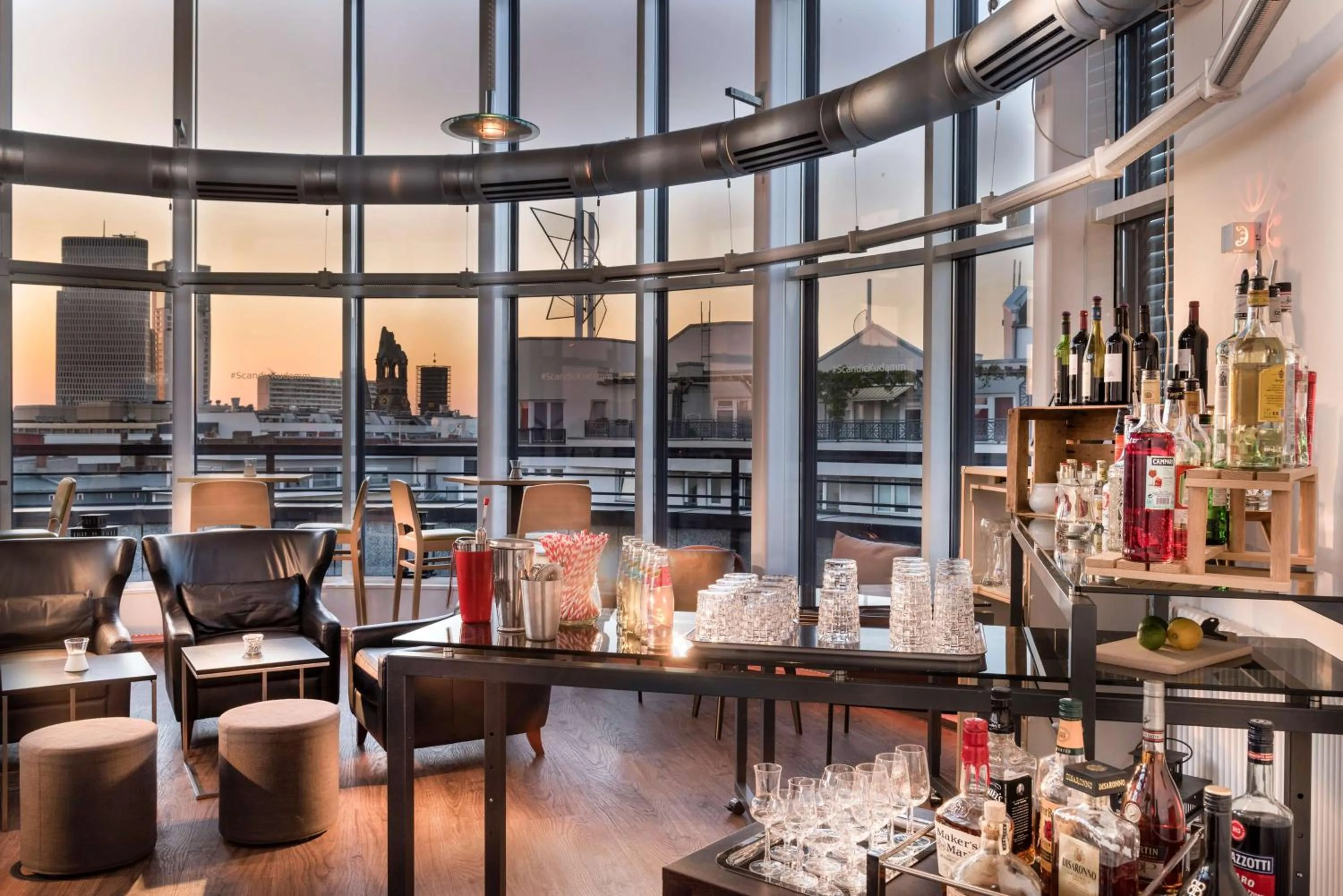 Lounge or bar in Scandic Berlin Kurfürstendamm