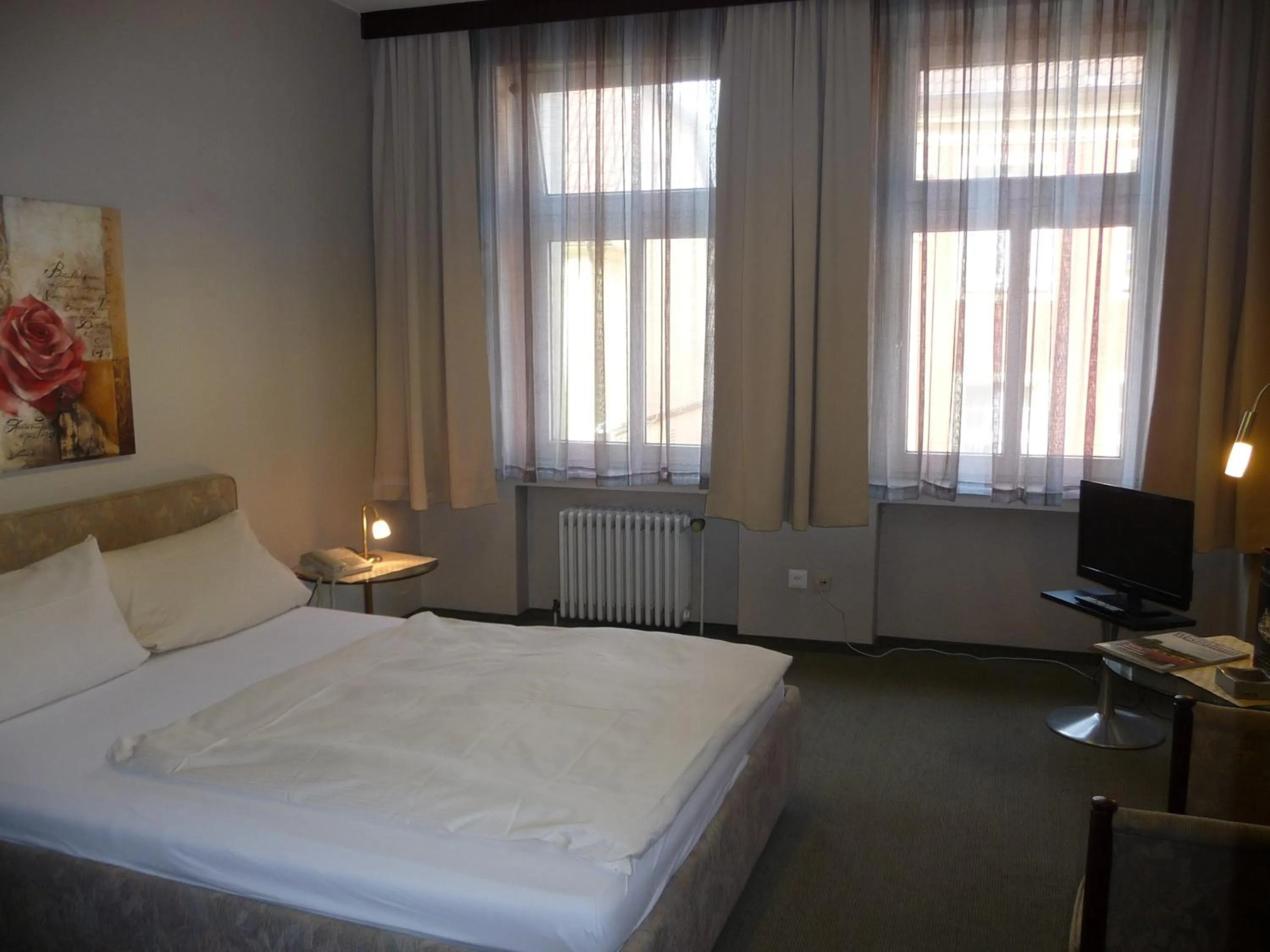 Day, Bed in Hotel Stadt Hamm