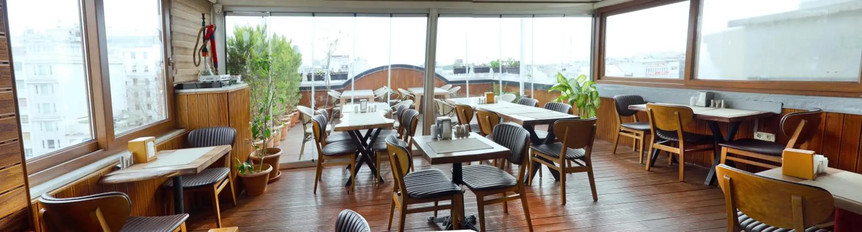 Restaurant/places to eat in Parmada Hotel Restaurant/places to eat in Parmada Hotel