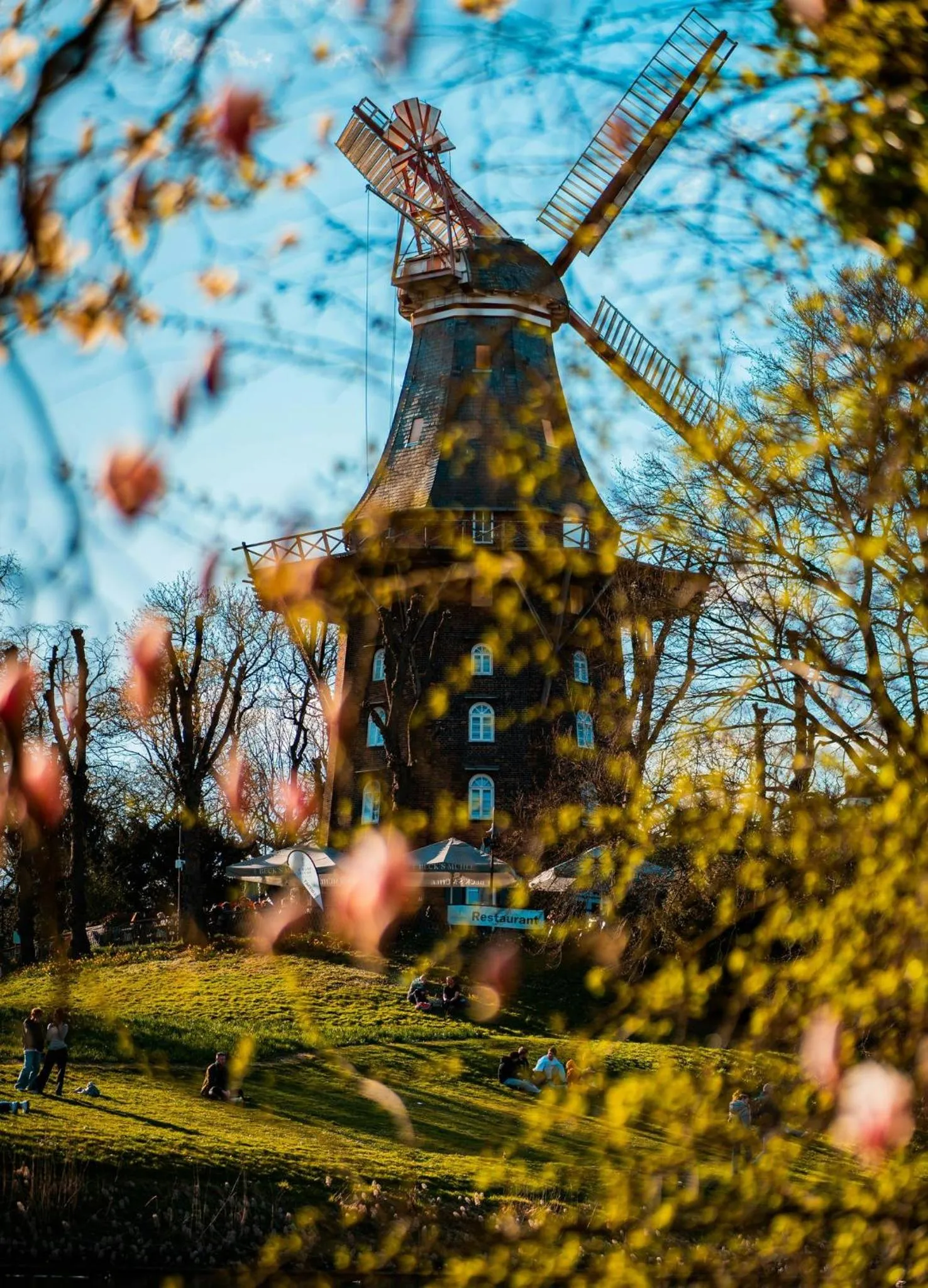 Nearby landmark in Garner Hotel Bremen City by IHG