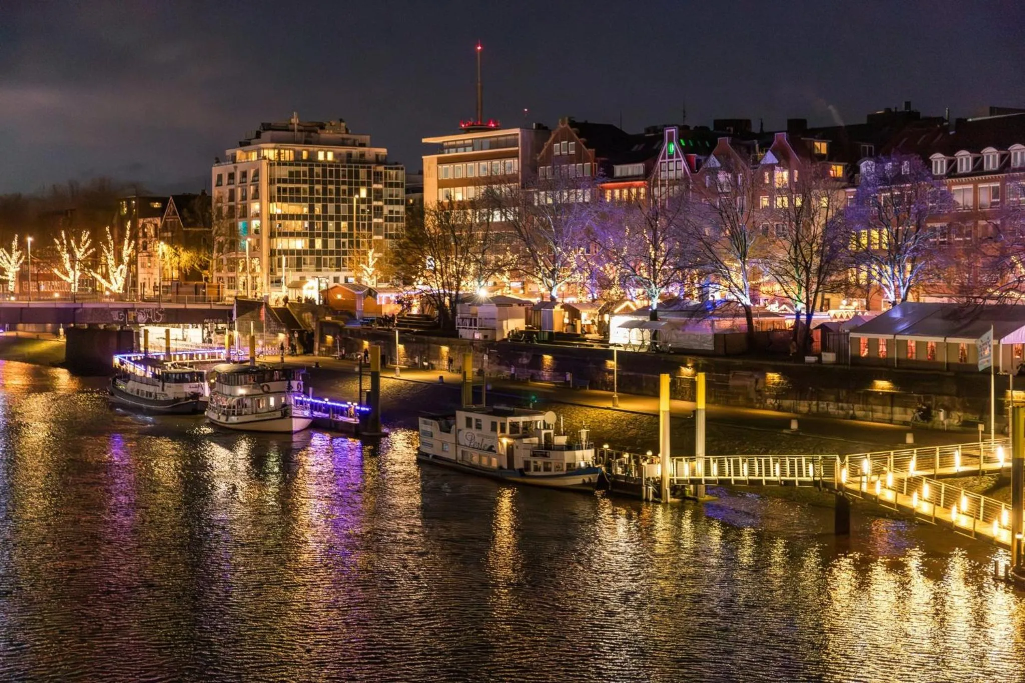 Nearby landmark in Garner Hotel Bremen City by IHG