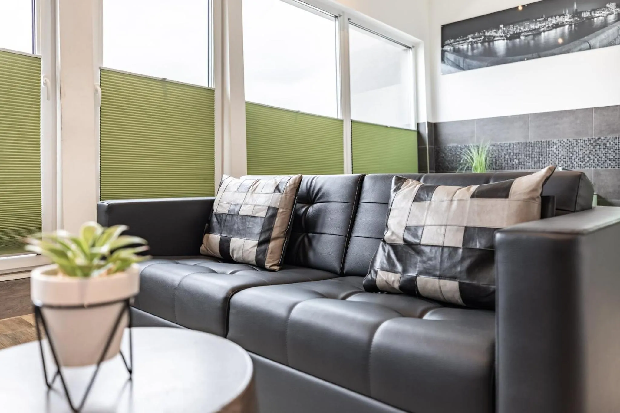 Photo of the whole room in Garner Hotel Bremen City by IHG