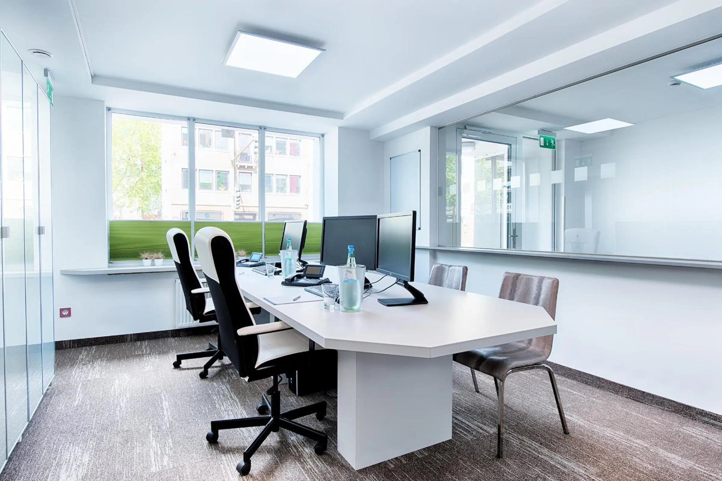 Meeting/conference room in Garner Hotel Bremen City by IHG
