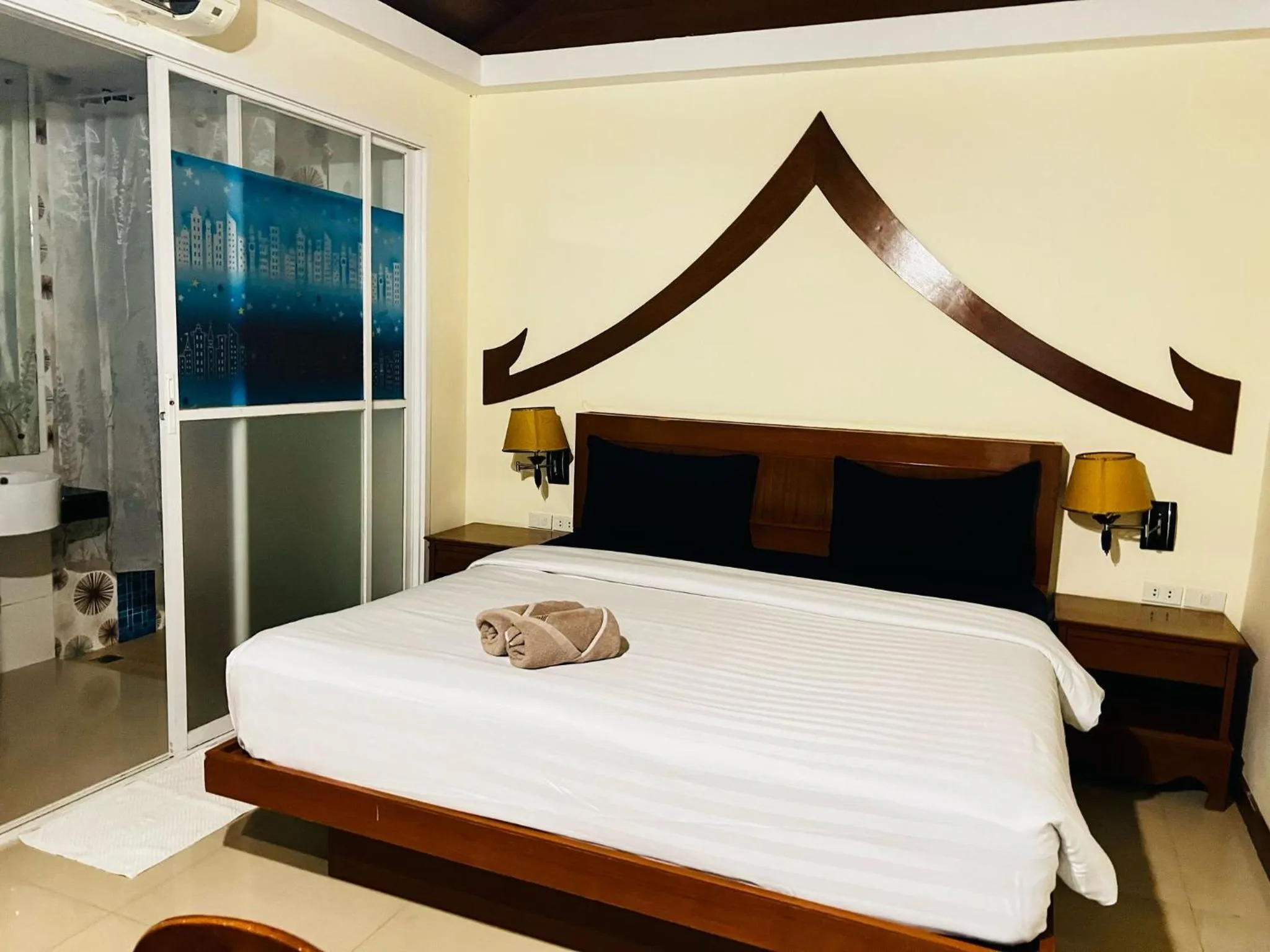 Bed in Patong Terrace Hotel