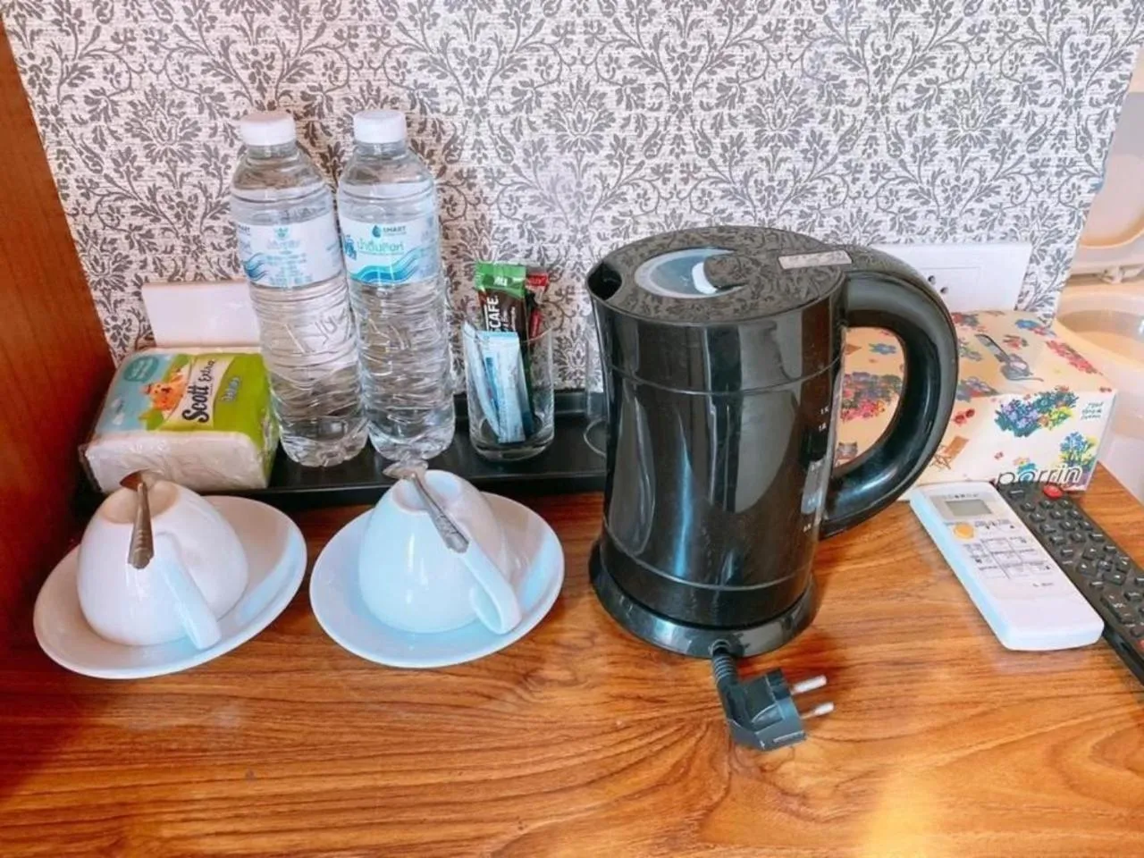 Coffee/tea facilities in Patong Terrace Hotel