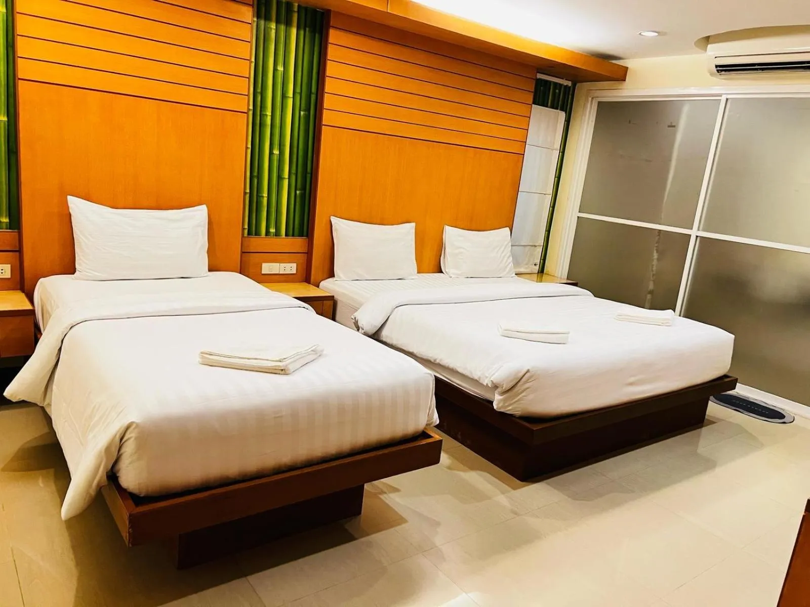 Bed in Patong Terrace Hotel