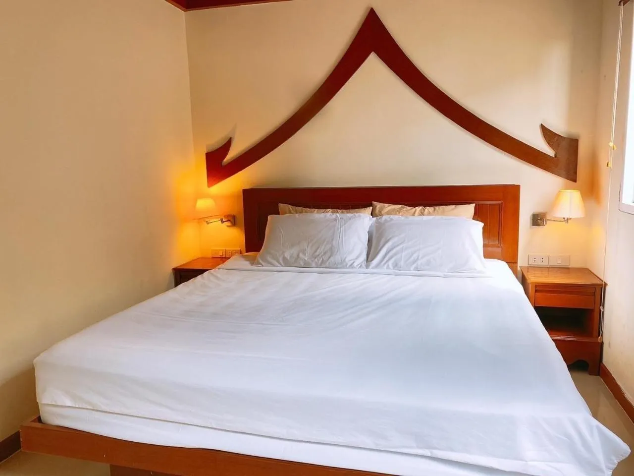 Photo of the whole room, Bed in Patong Terrace Hotel