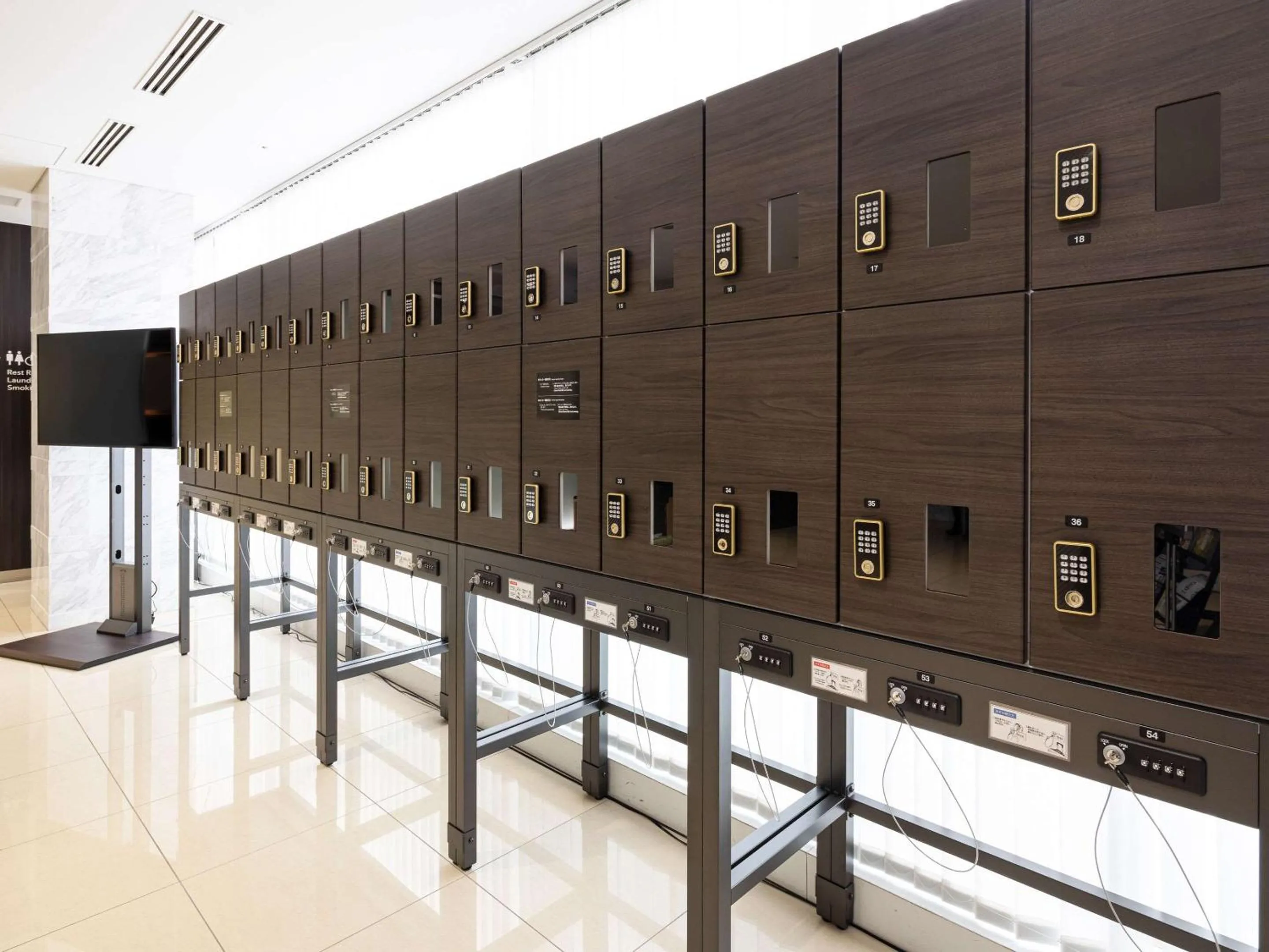 Lobby or reception in Comfort Inn Nagoya Sakae