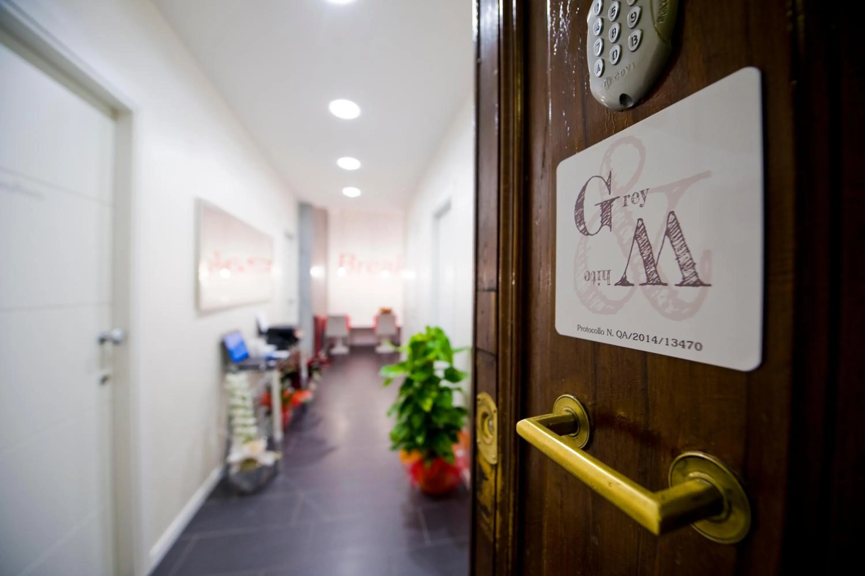 Facade/entrance in Grey&White