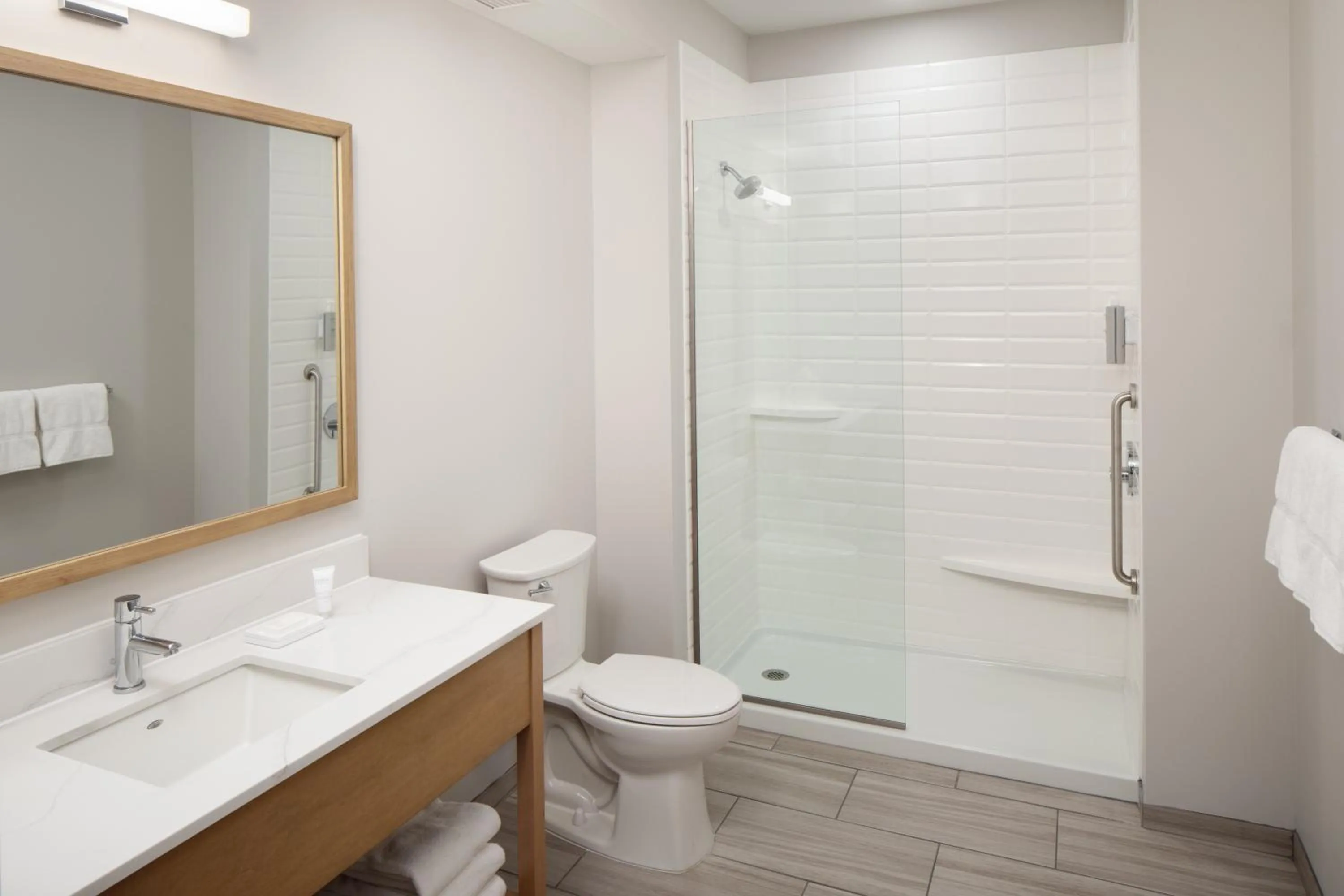 Shower in Hotel Ursa