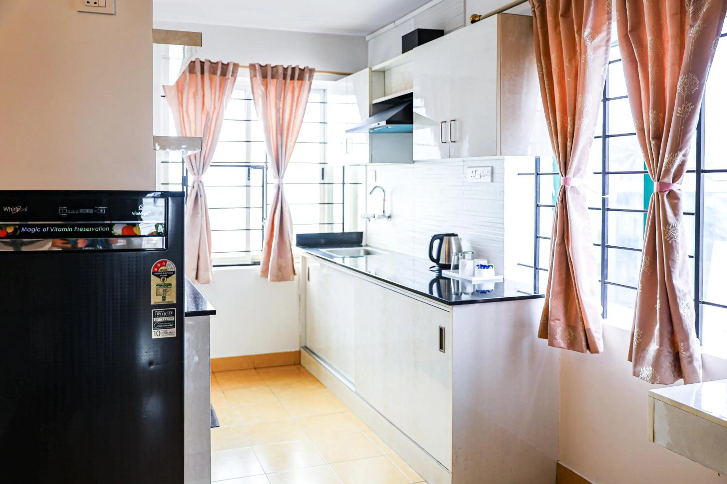 Kitchen or kitchenette in Hotel Vellara
