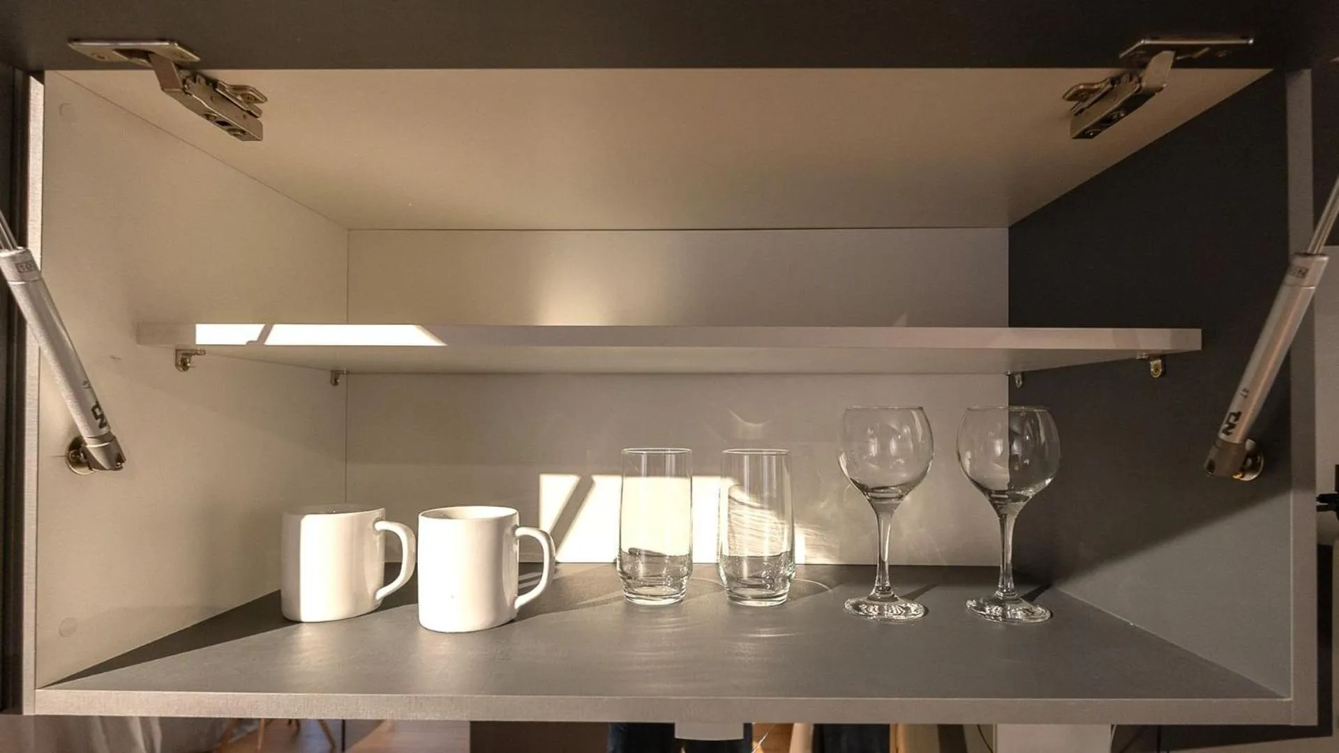 Kitchen or kitchenette in Studio completo próx. estação Fradique Coutinho