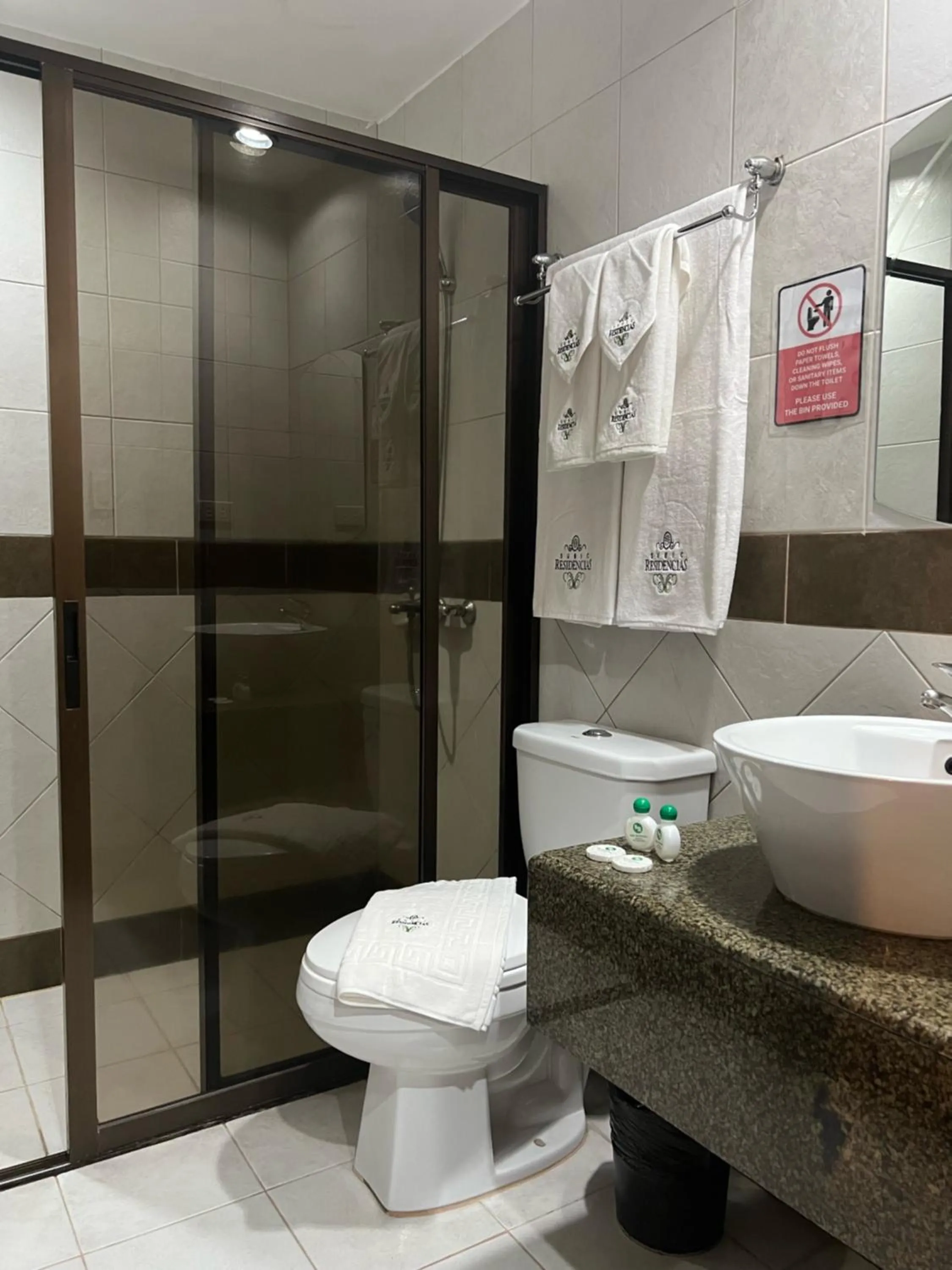 Bathroom in Subic Residencias