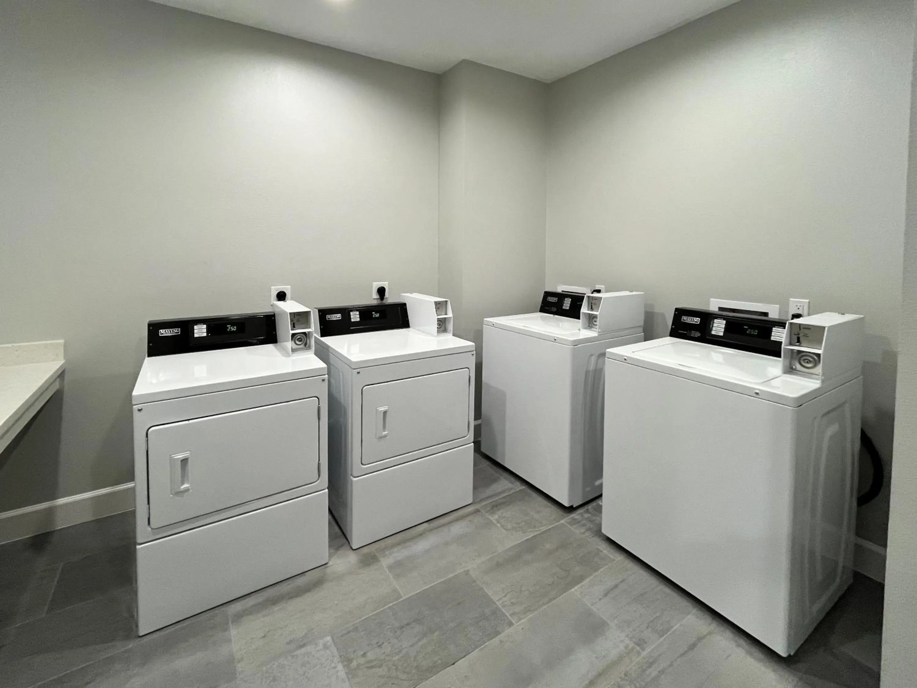 laundry in Studio 6 Katy, TX Energy Corridor