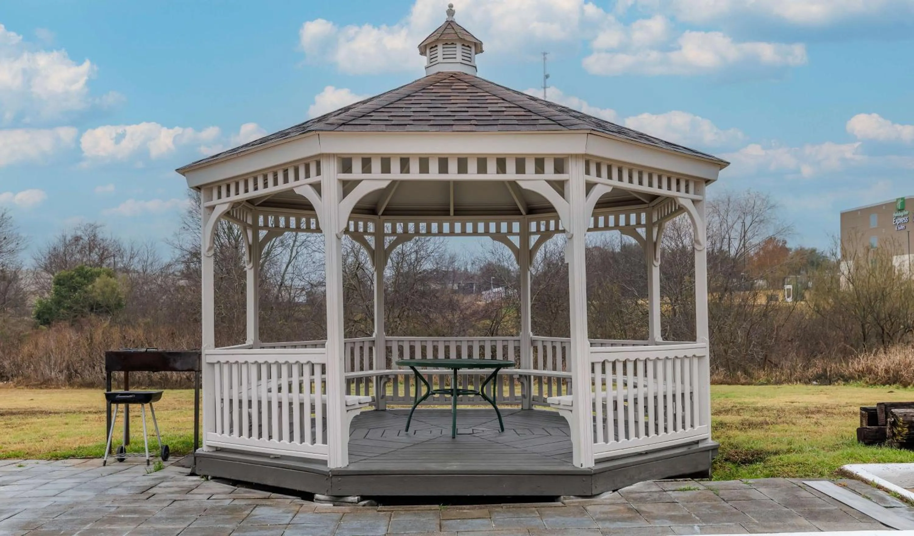 Property building in Studio 6 Suites Brenham, TX